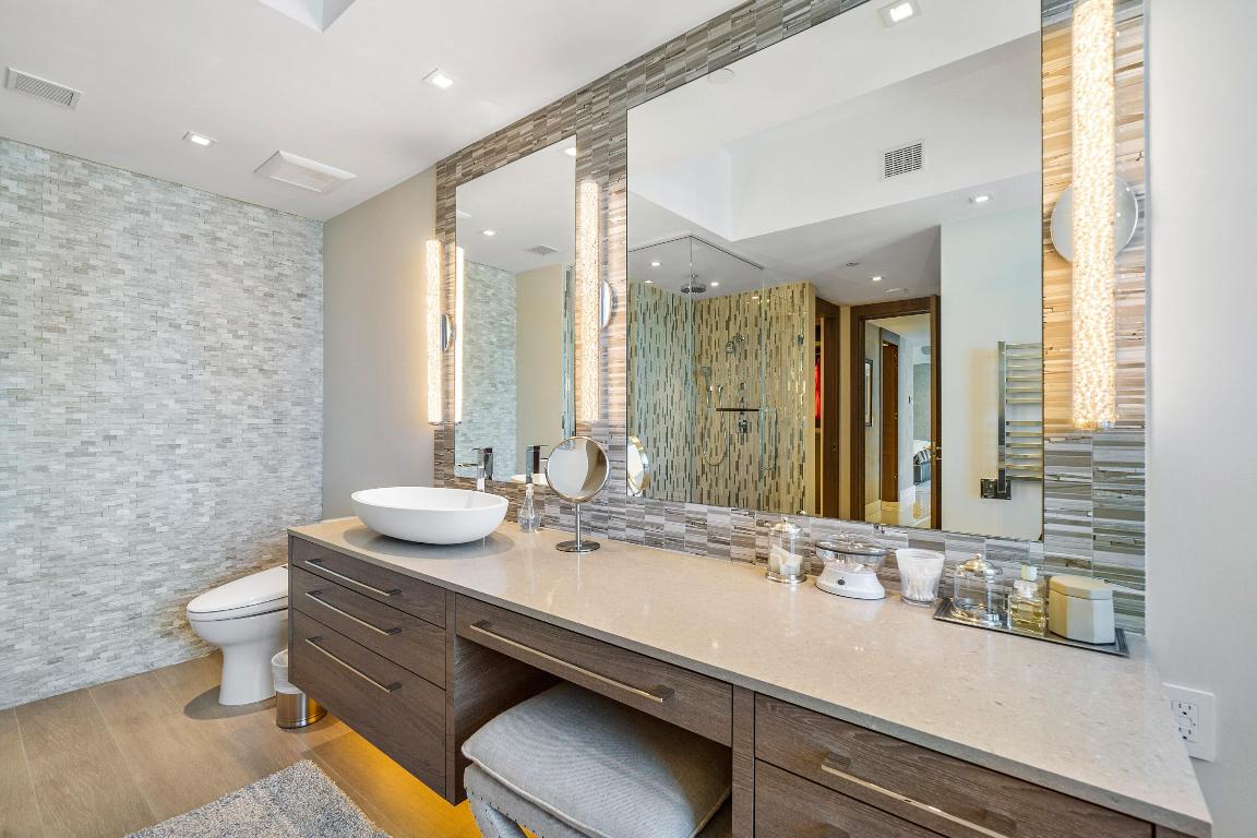 DIPLOMAT OCEANFRONT RESIDENCES - Residential