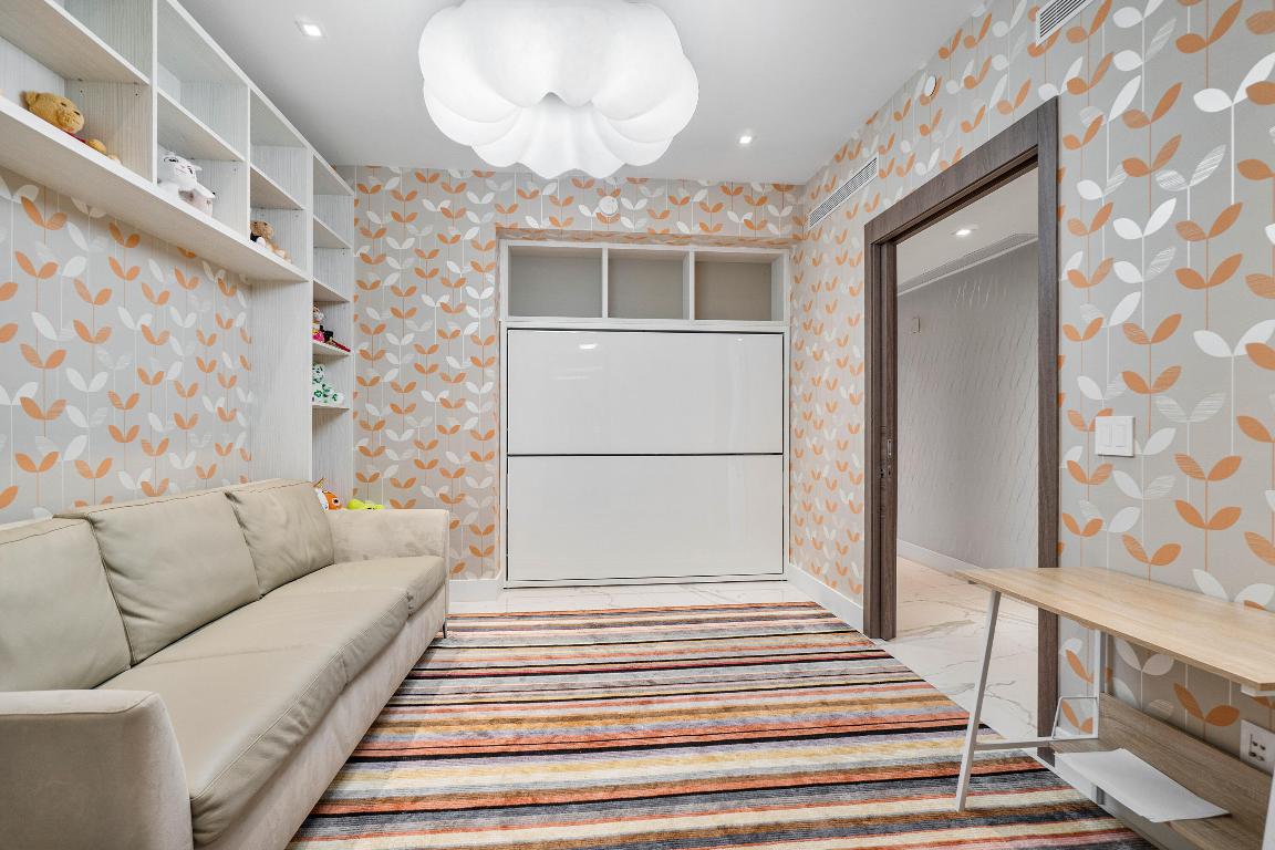 DIPLOMAT OCEANFRONT RESIDENCES - Residential