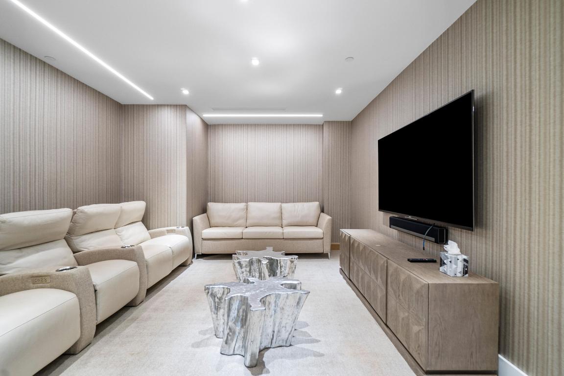 DIPLOMAT OCEANFRONT RESIDENCES - Residential