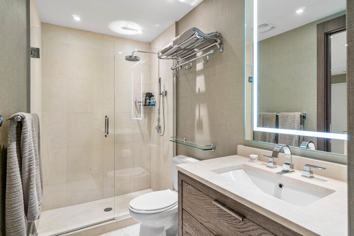 DIPLOMAT OCEANFRONT RESIDENCES - Residential