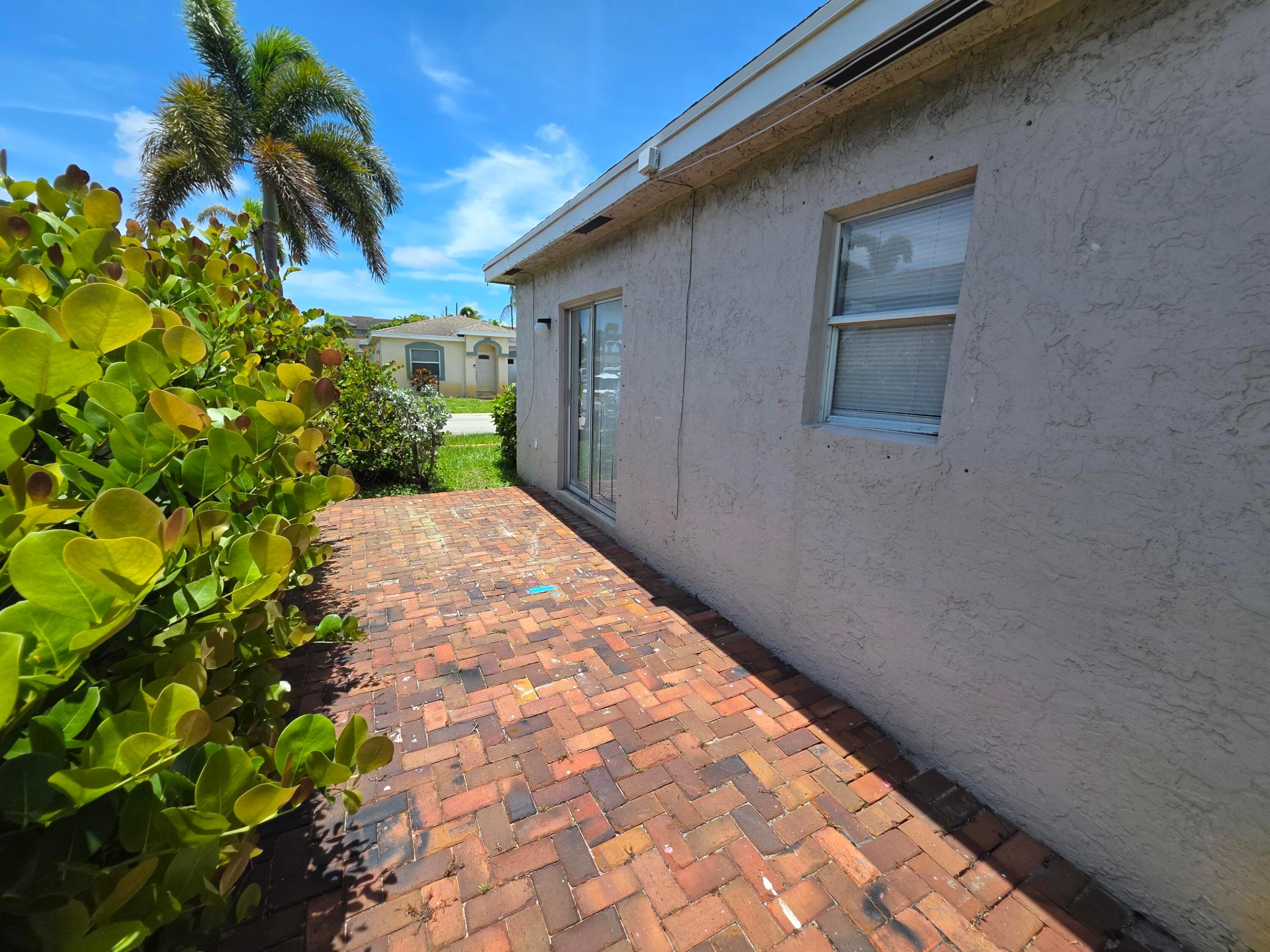 EAST RIDGE - Residential Lease