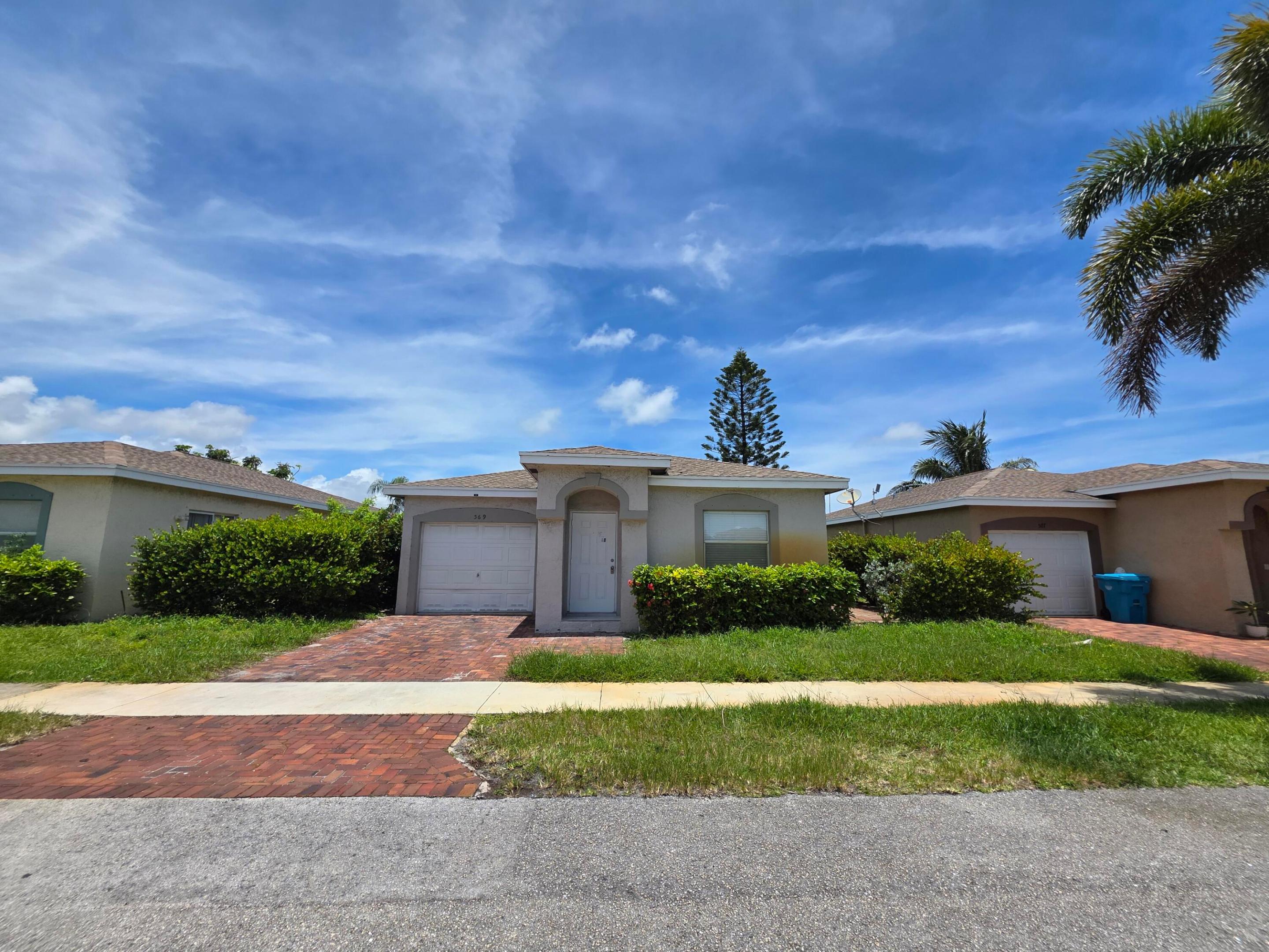 EAST RIDGE - Residential Lease