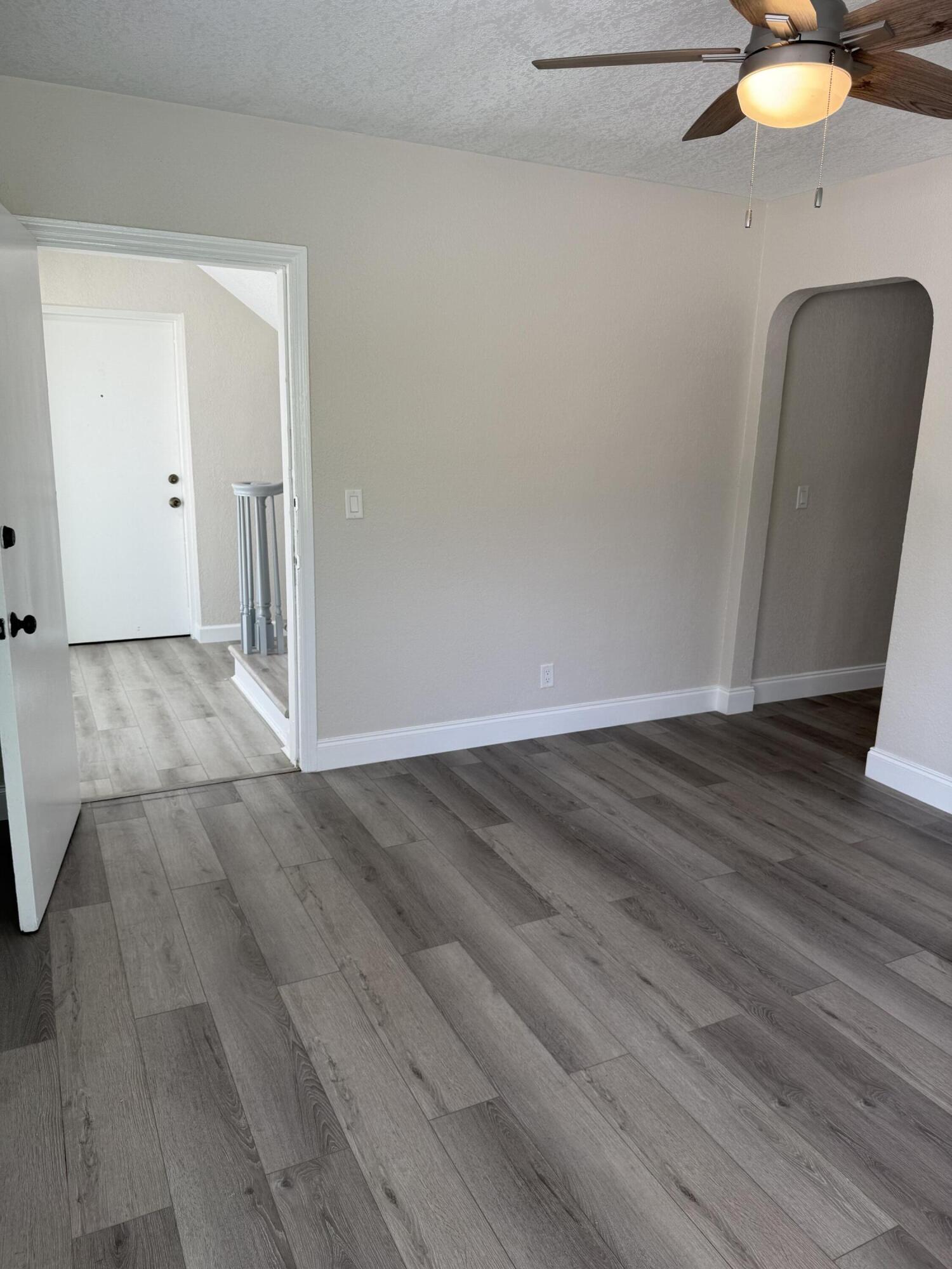 LAKE WORTH TOWN OF - Residential Lease
