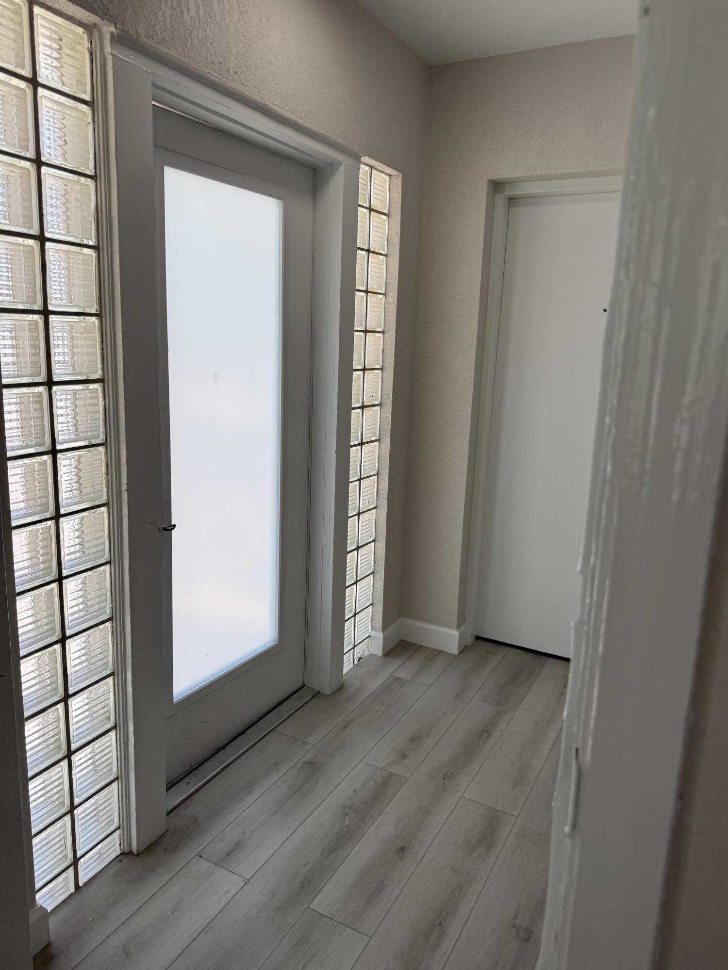 LAKE WORTH TOWN OF - Residential Lease