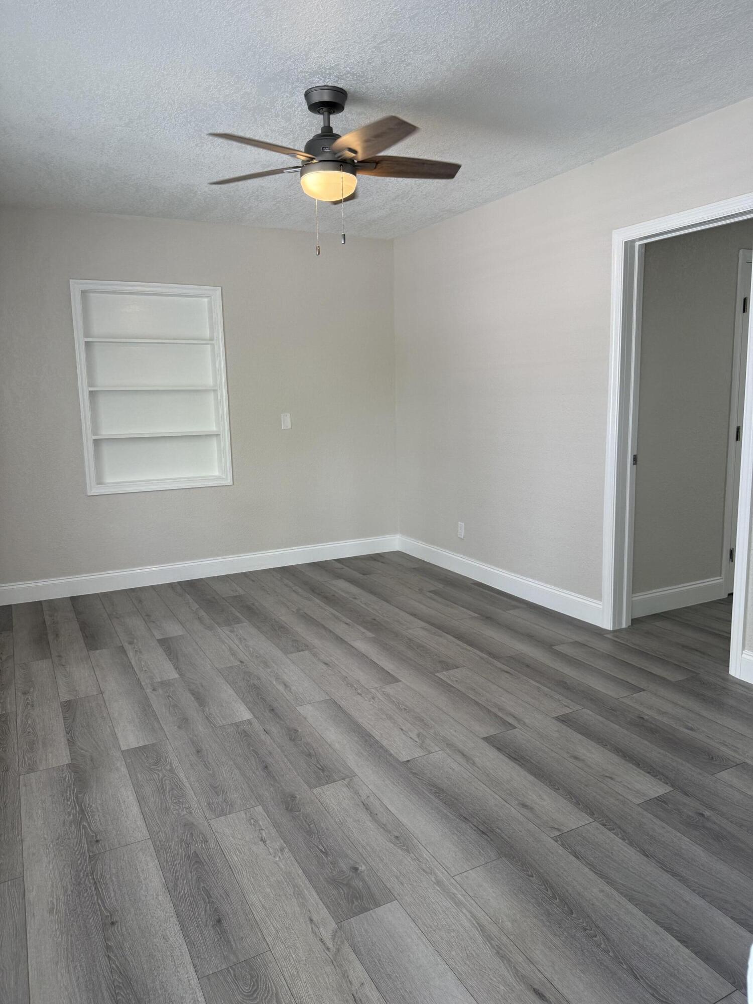 LAKE WORTH TOWN OF - Residential Lease