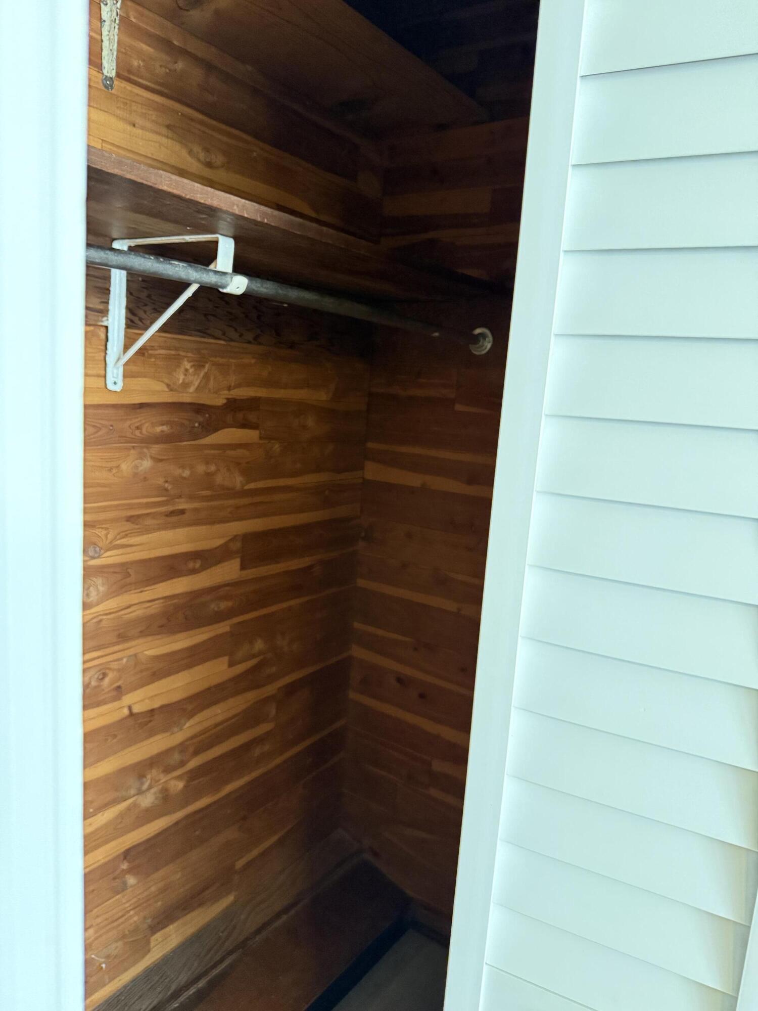 LAKE WORTH TOWN OF - Residential Lease