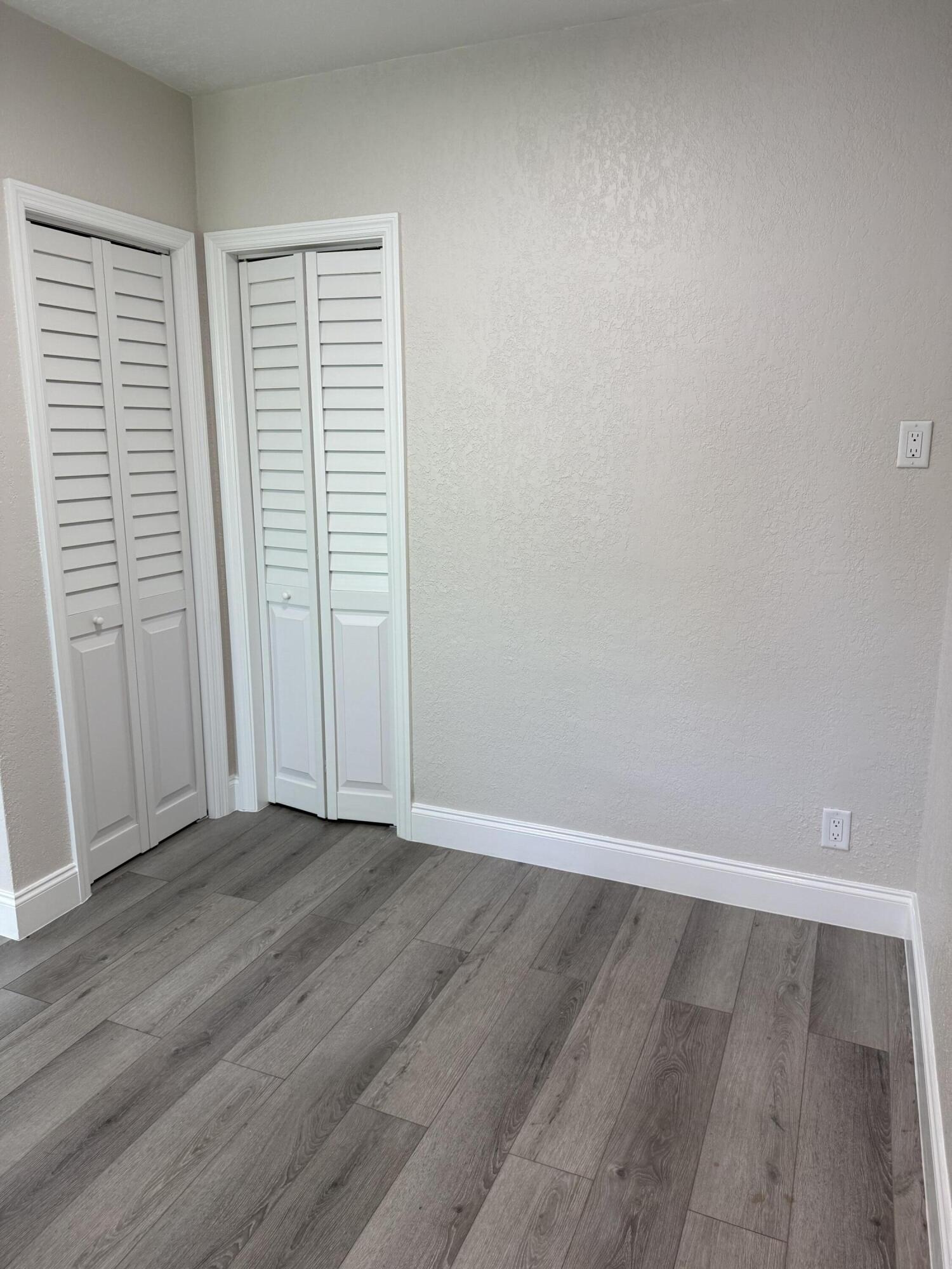 LAKE WORTH TOWN OF - Residential Lease