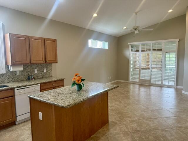 WILLOUGHBY (AKA WILLOUGHBY CAY) - Residential Lease