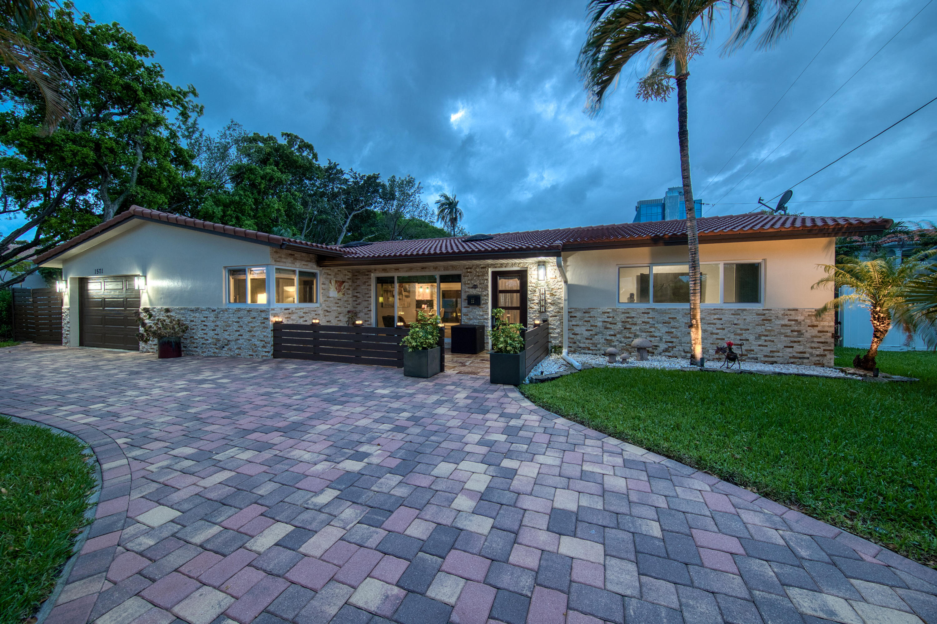 CORAL PARK ADD - Residential