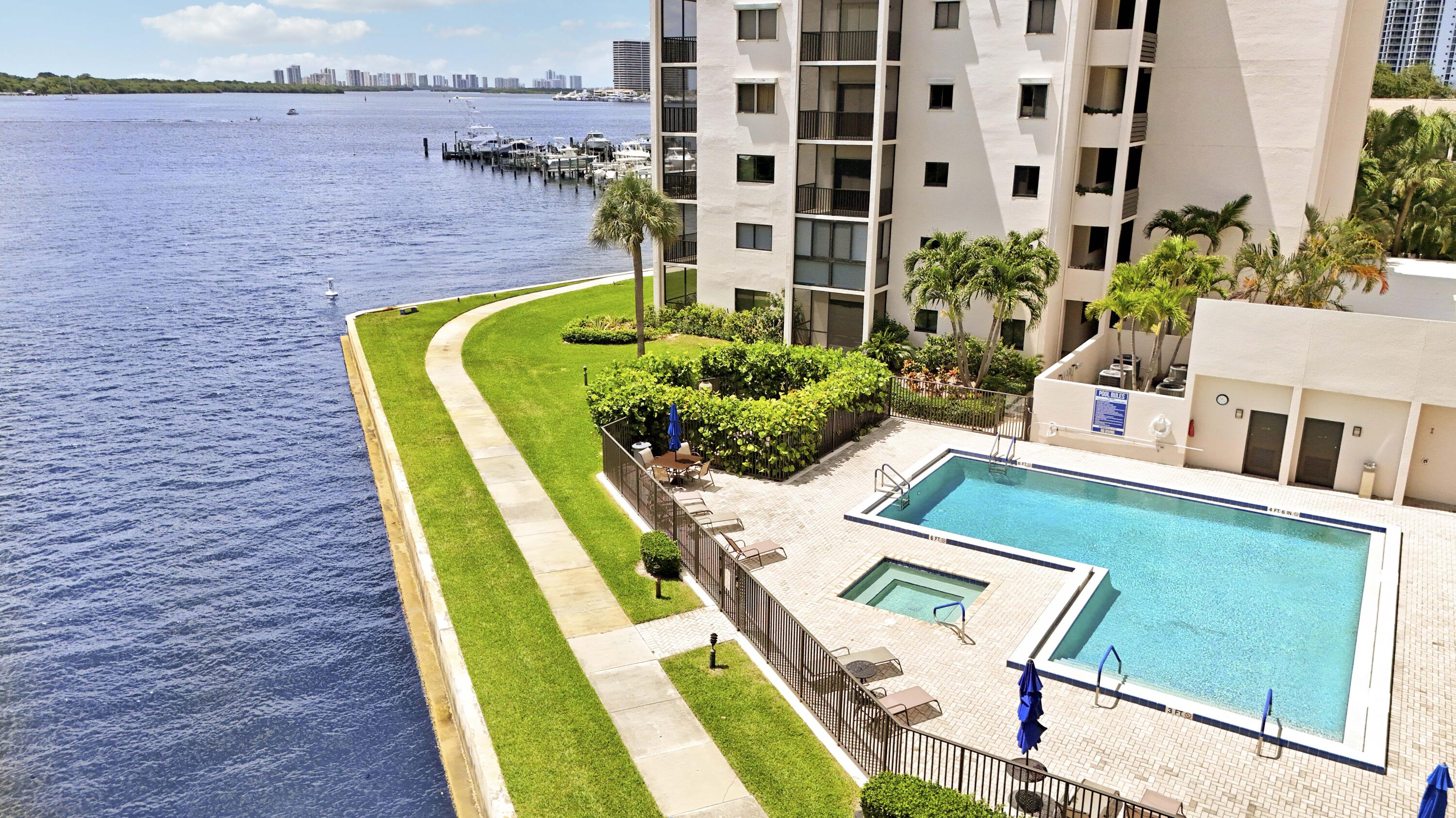 MARINA AT TWELVE OAKS CONDO - Residential