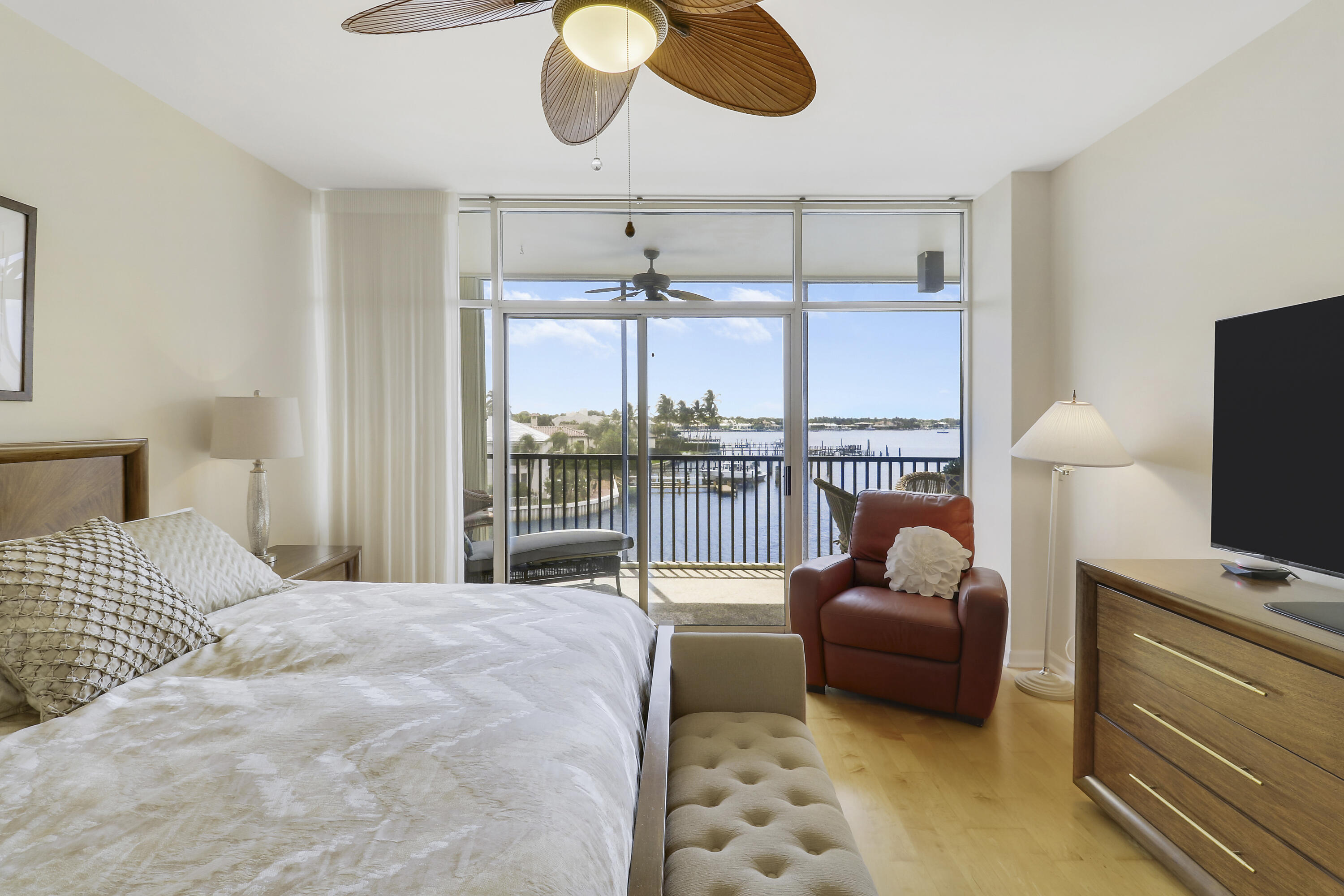 MARINA AT TWELVE OAKS CONDO - Residential