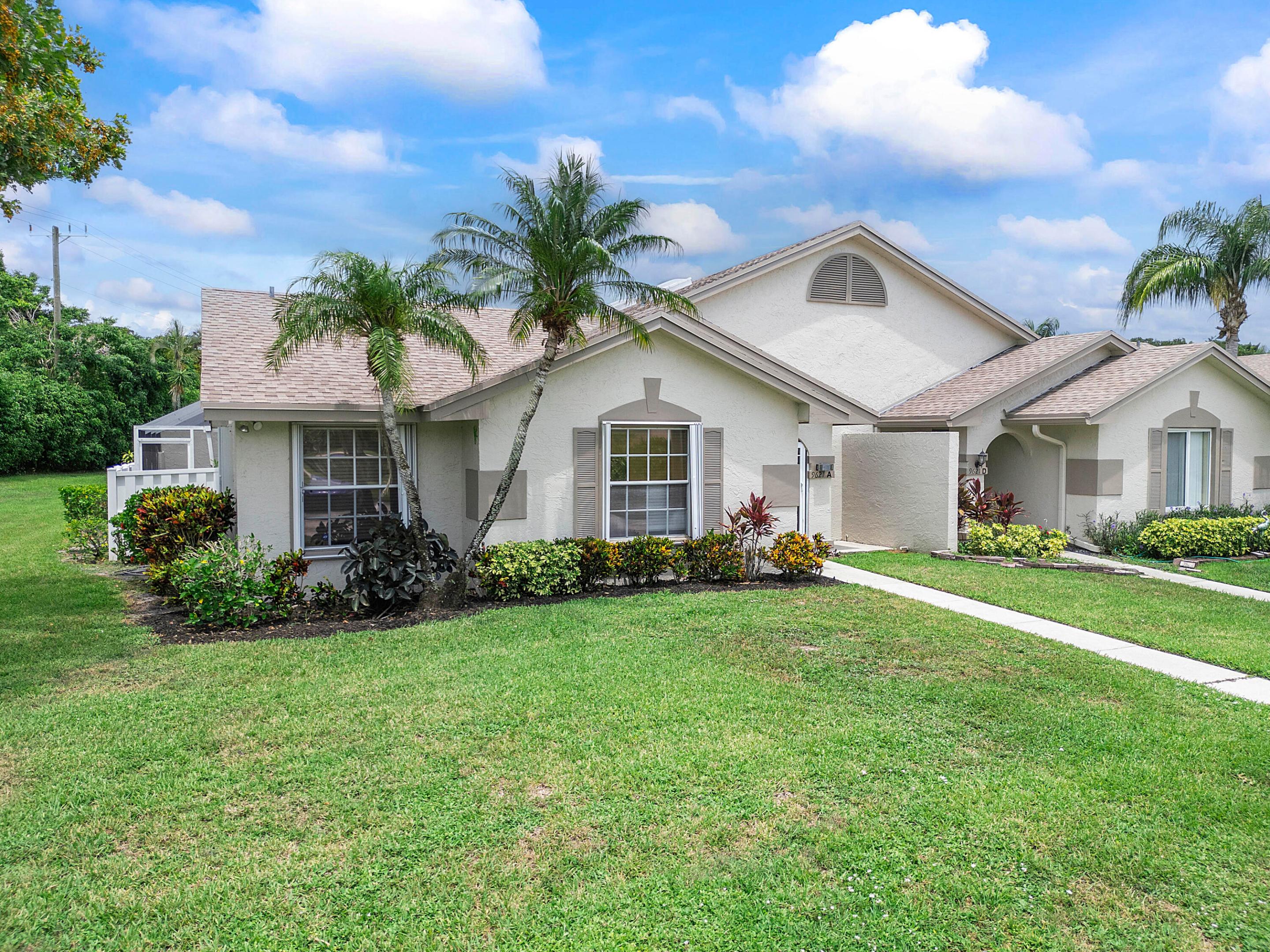 BOCA GARDENS - Residential