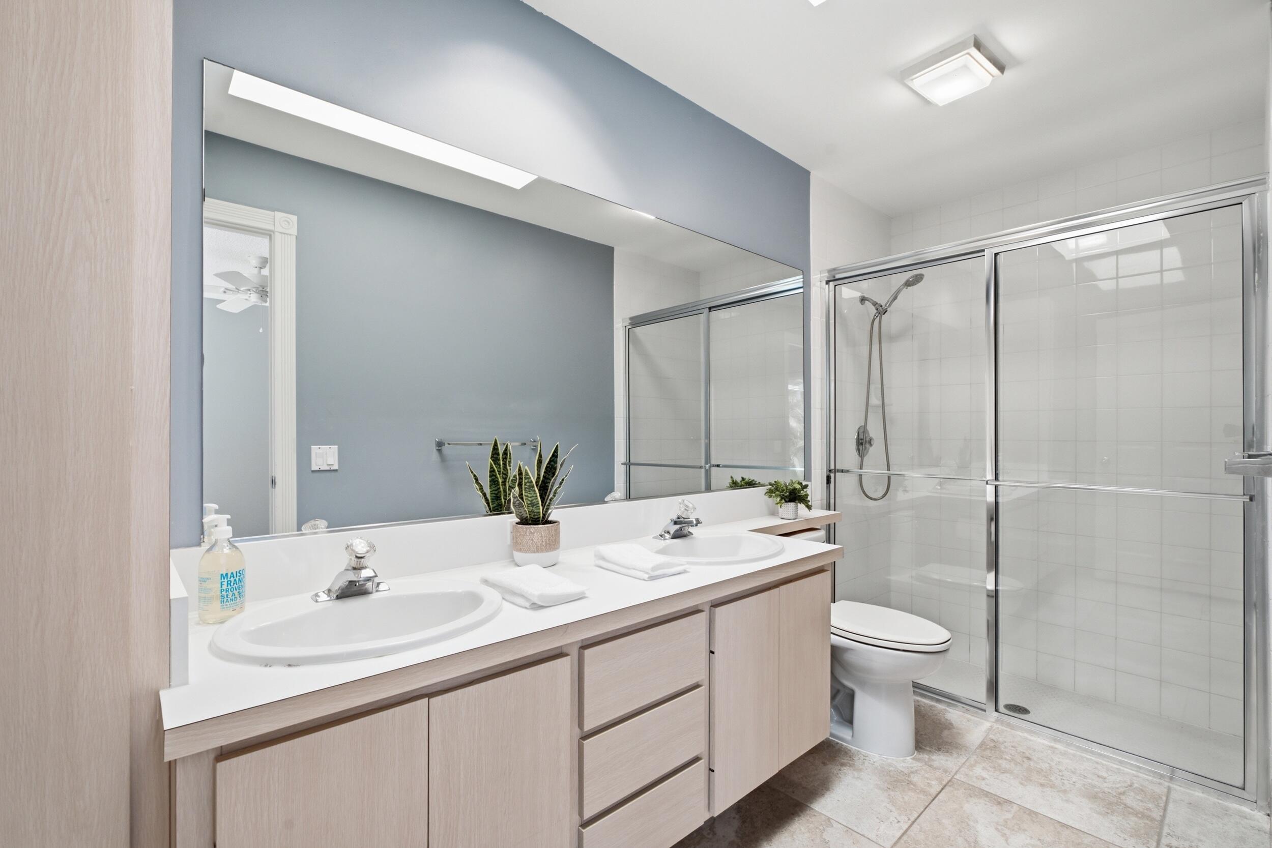 OAKS-SUNTERRACE 4 - Residential