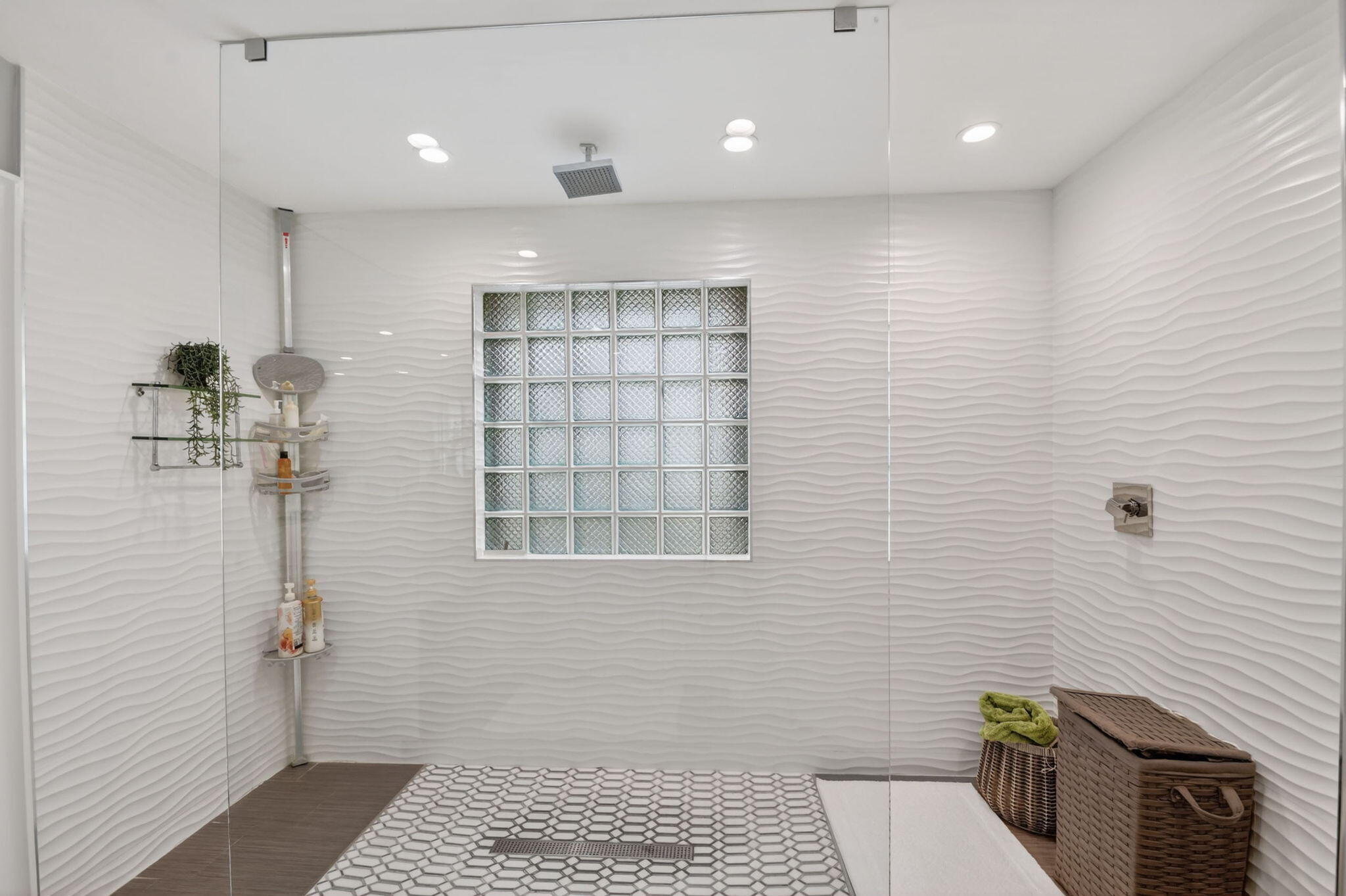 LAKE CHARLESTON PAR J - Residential
