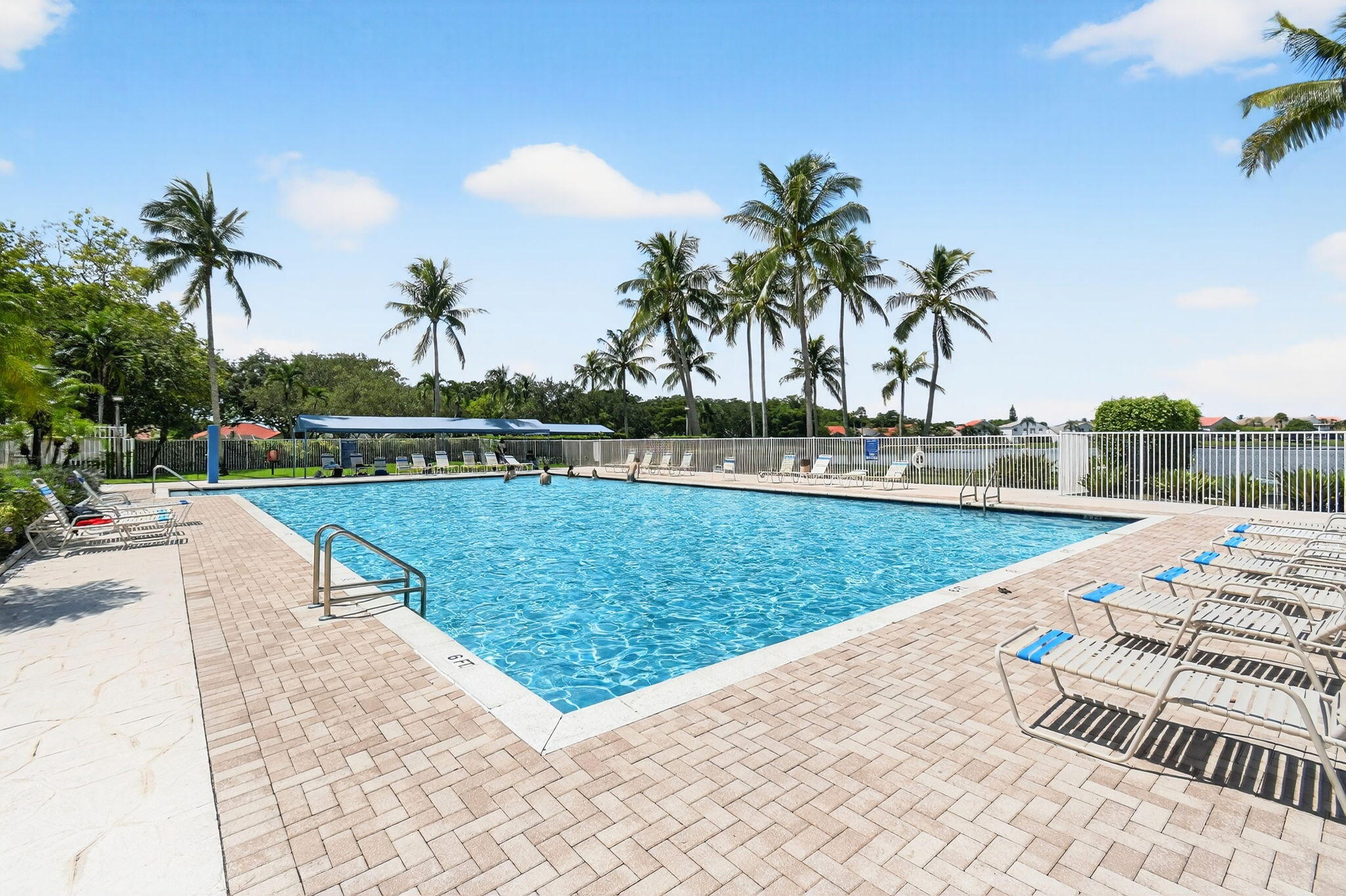 LAKE CHARLESTON PAR J - Residential