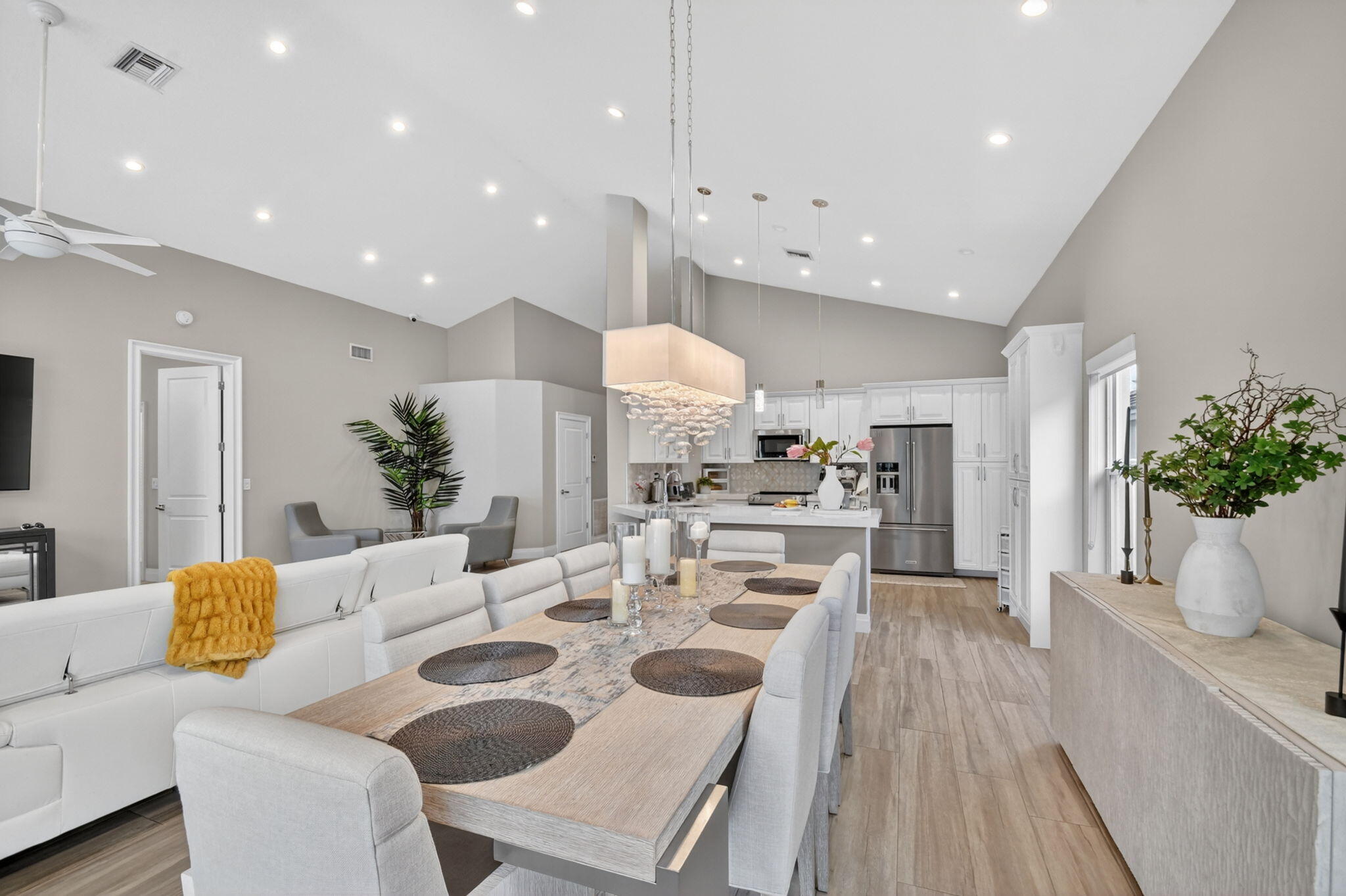LAKE CHARLESTON PAR J - Residential