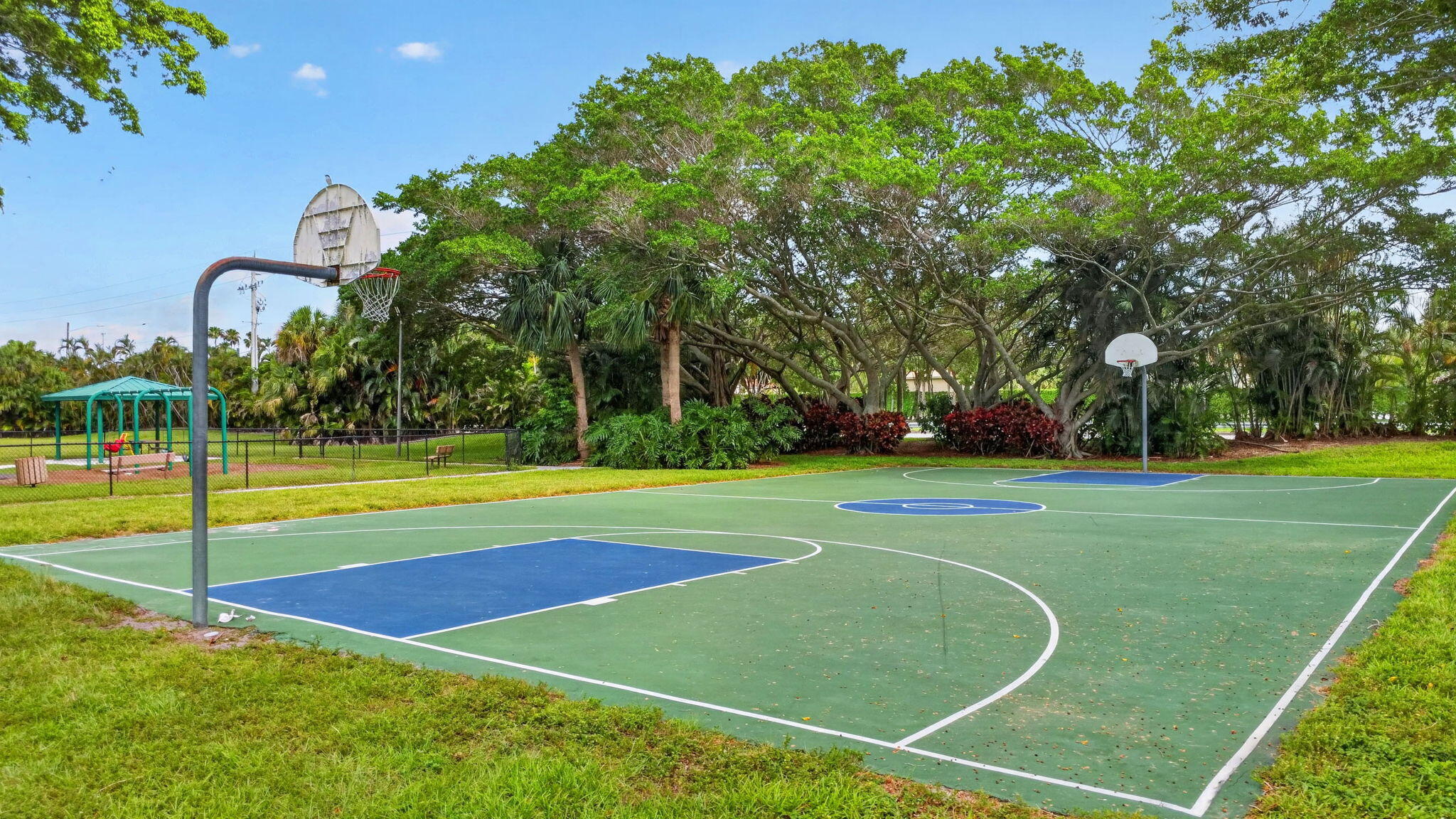 LAKE CHARLESTON PAR J - Residential