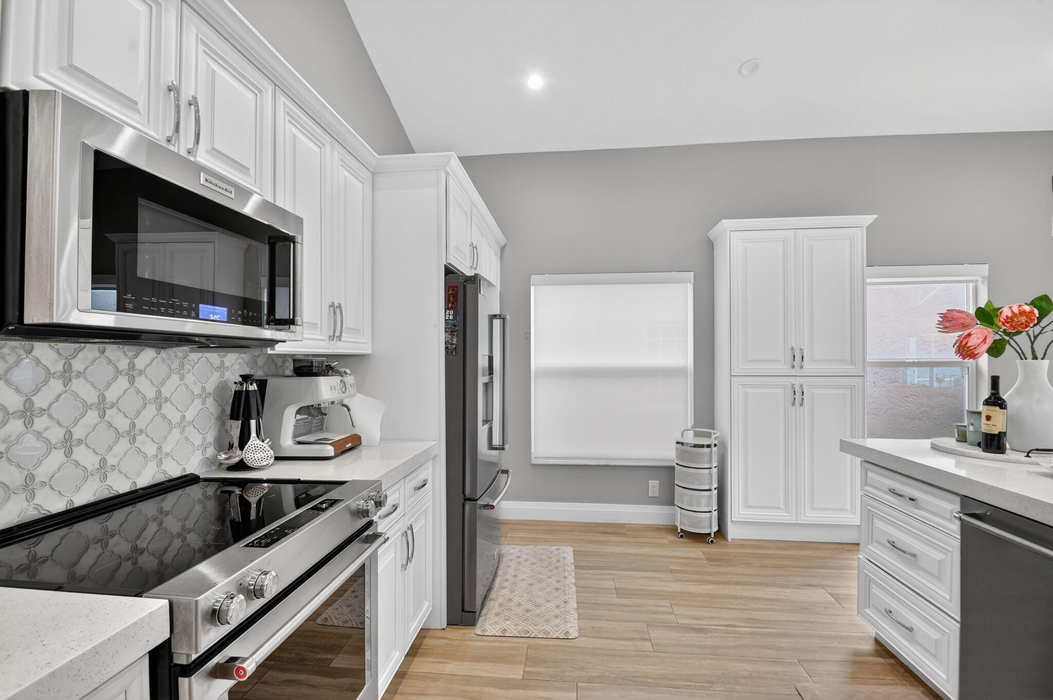 LAKE CHARLESTON PAR J - Residential