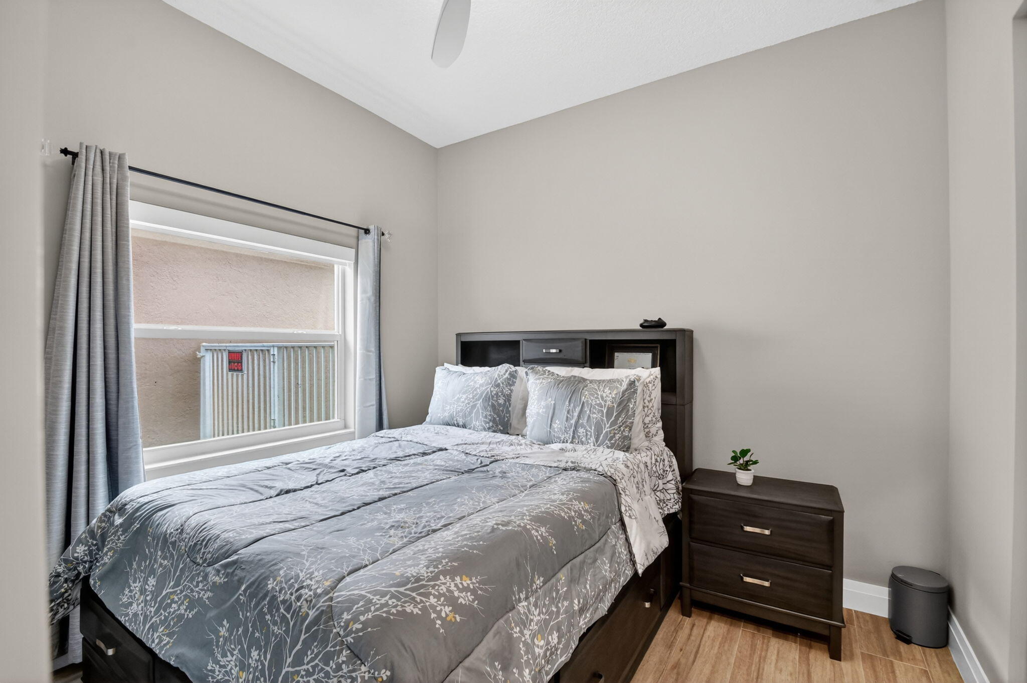 LAKE CHARLESTON PAR J - Residential