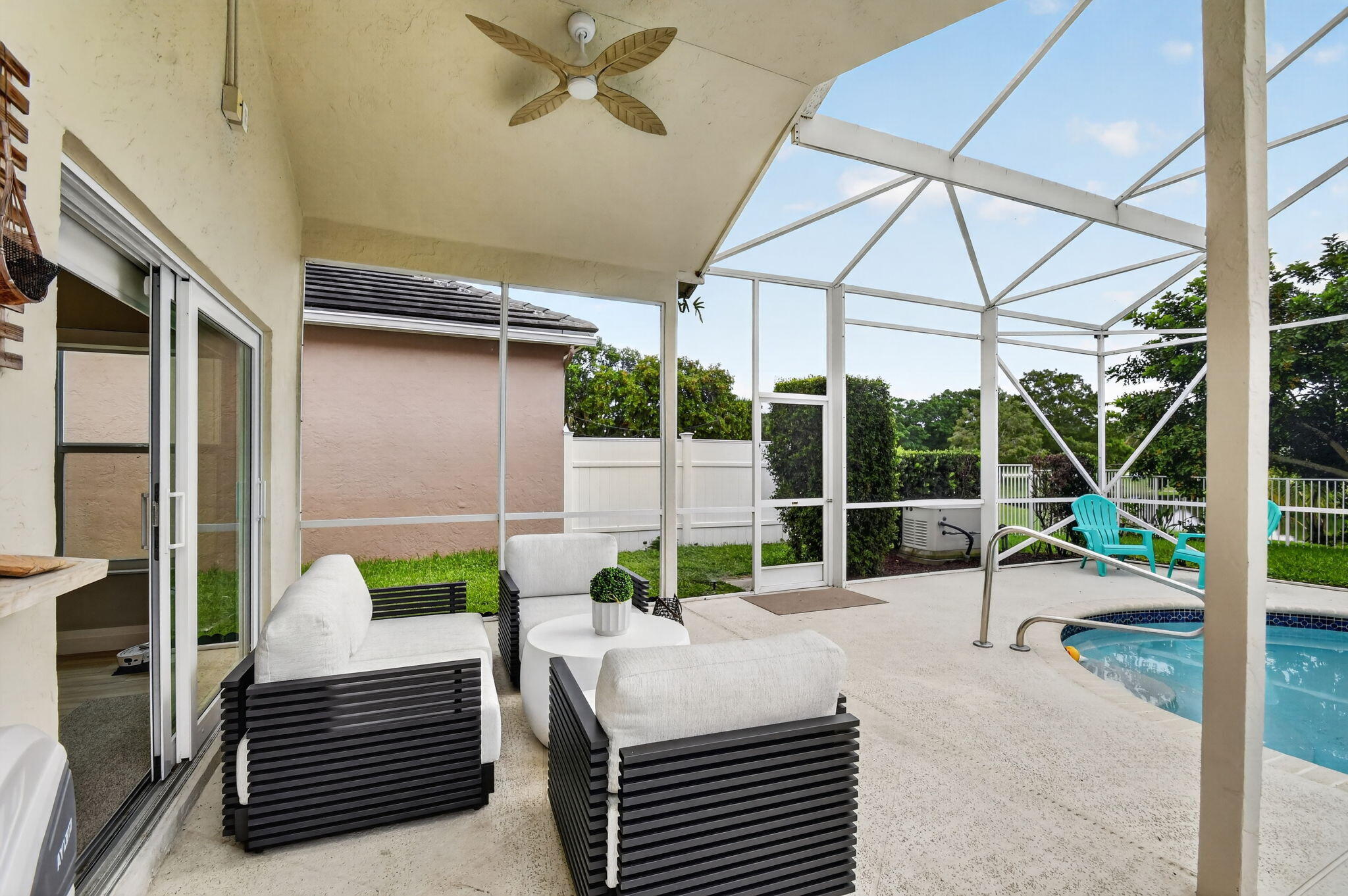 LAKE CHARLESTON PAR J - Residential