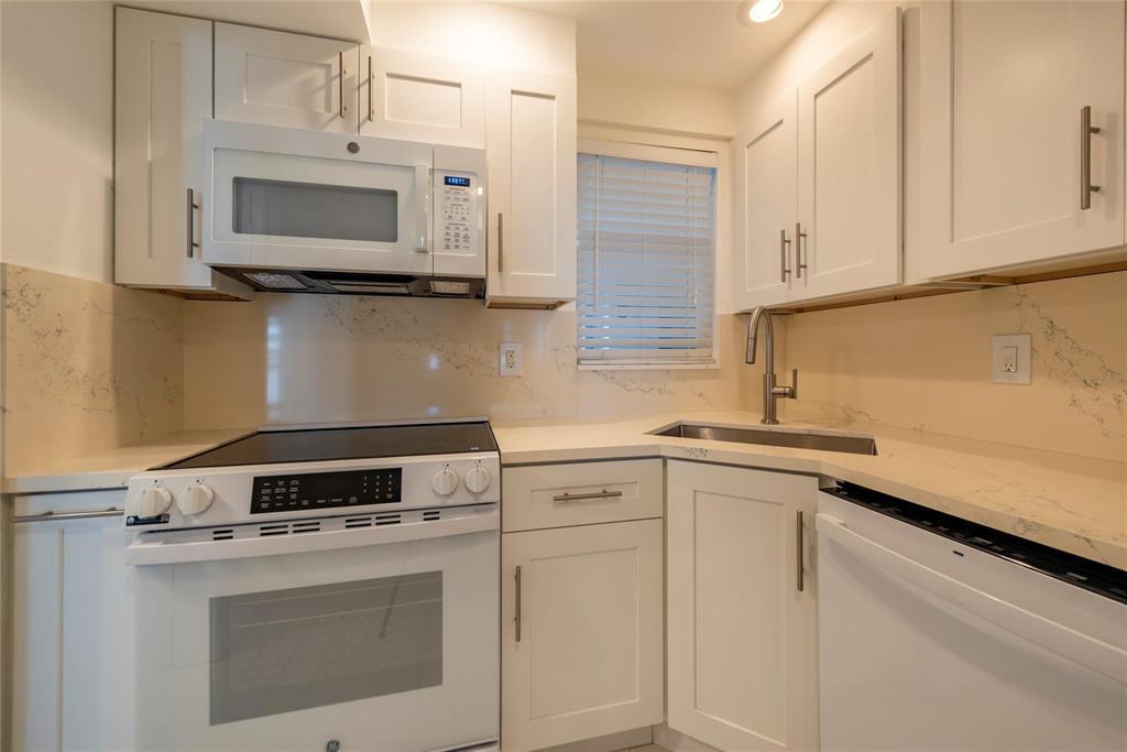WILSHIRE EAST CONDO - Residential Lease