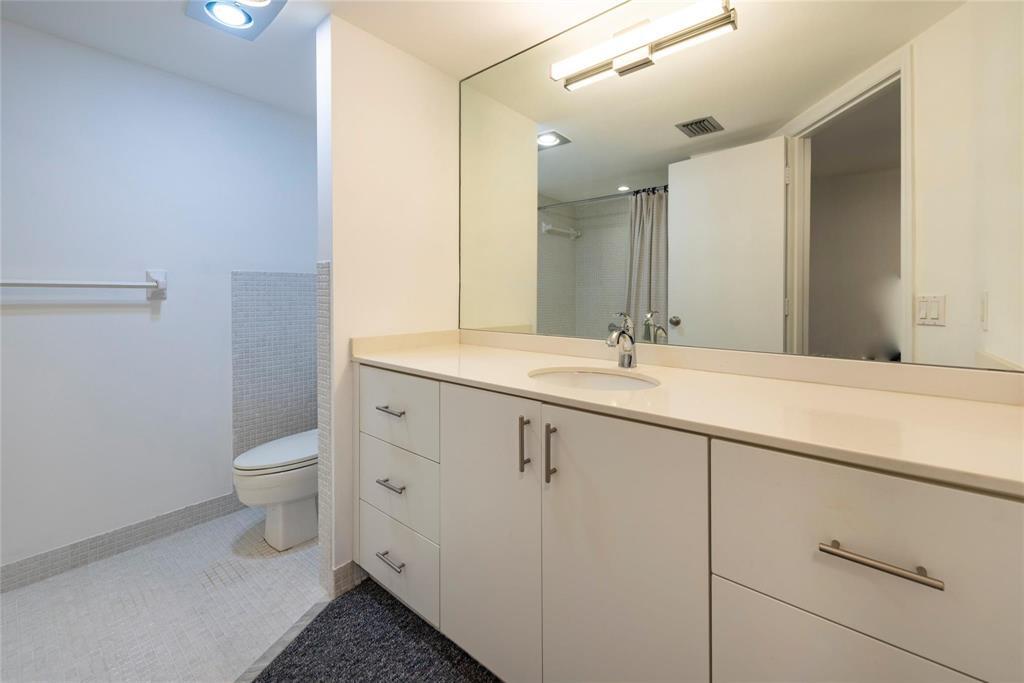 WILSHIRE EAST CONDO - Residential Lease