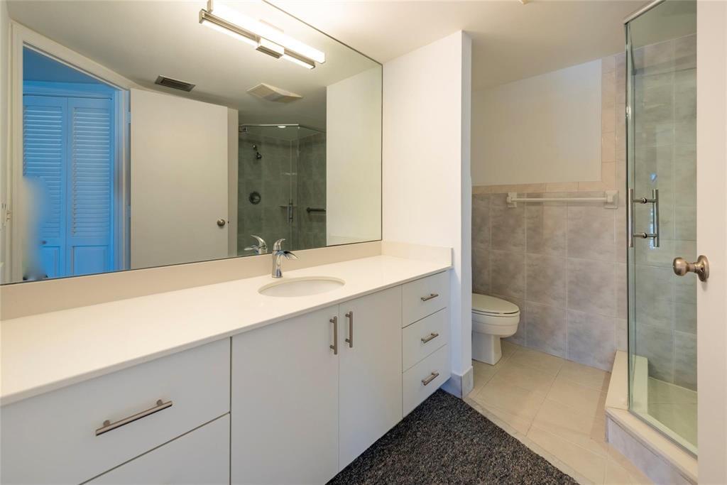 WILSHIRE EAST CONDO - Residential Lease