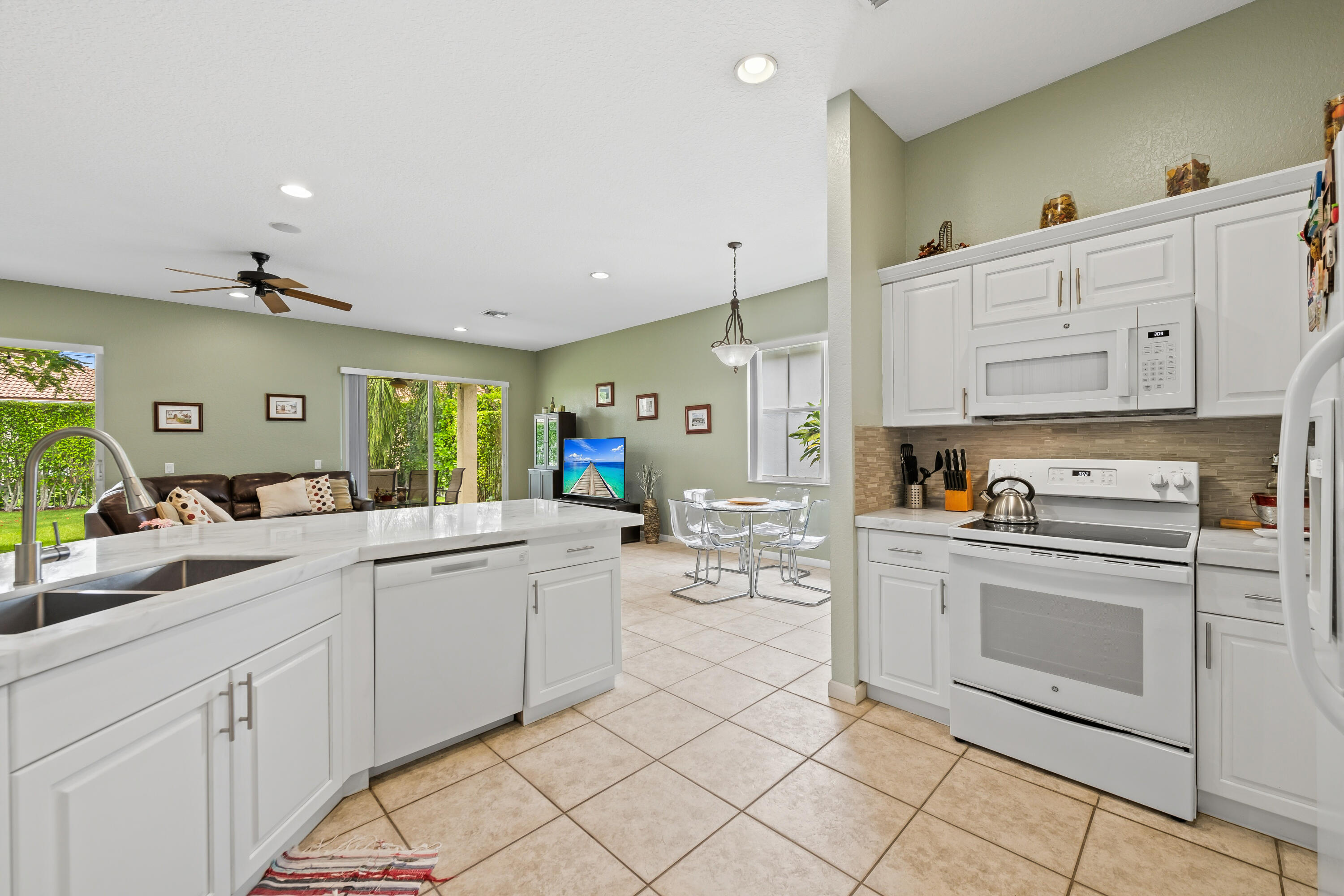 SECTOR 2-PARCELS 17 18 19 & 20 - Residential Lease
