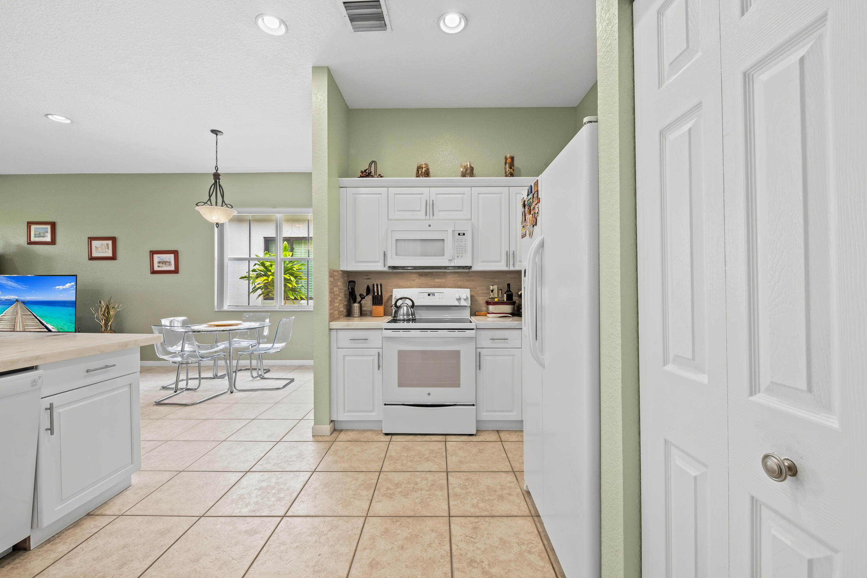 SECTOR 2-PARCELS 17 18 19 & 20 - Residential Lease