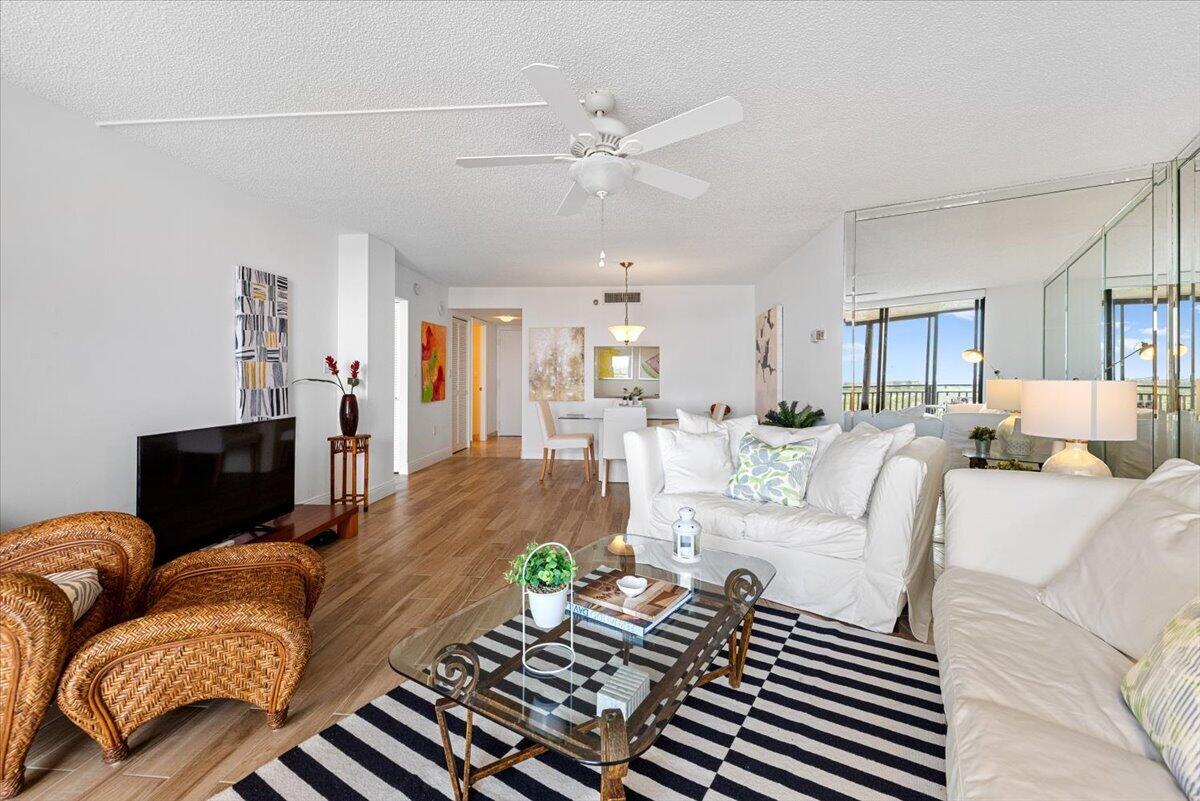REGENCY HIGHLAND CLUB CONDO - Residential