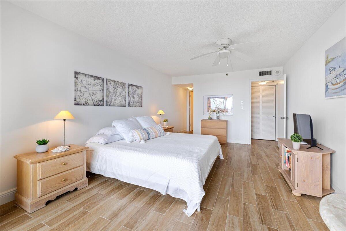 REGENCY HIGHLAND CLUB CONDO - Residential