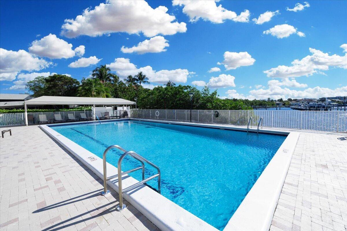 REGENCY HIGHLAND CLUB CONDO - Residential