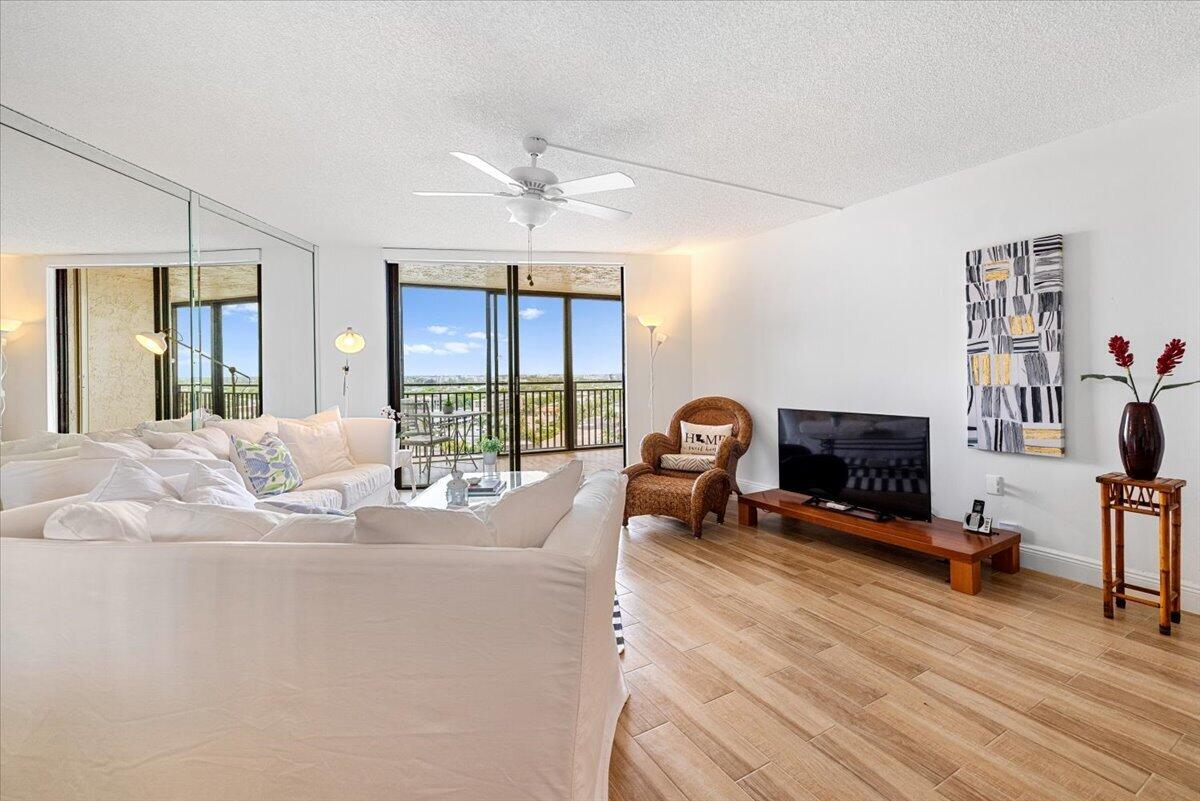 REGENCY HIGHLAND CLUB CONDO - Residential