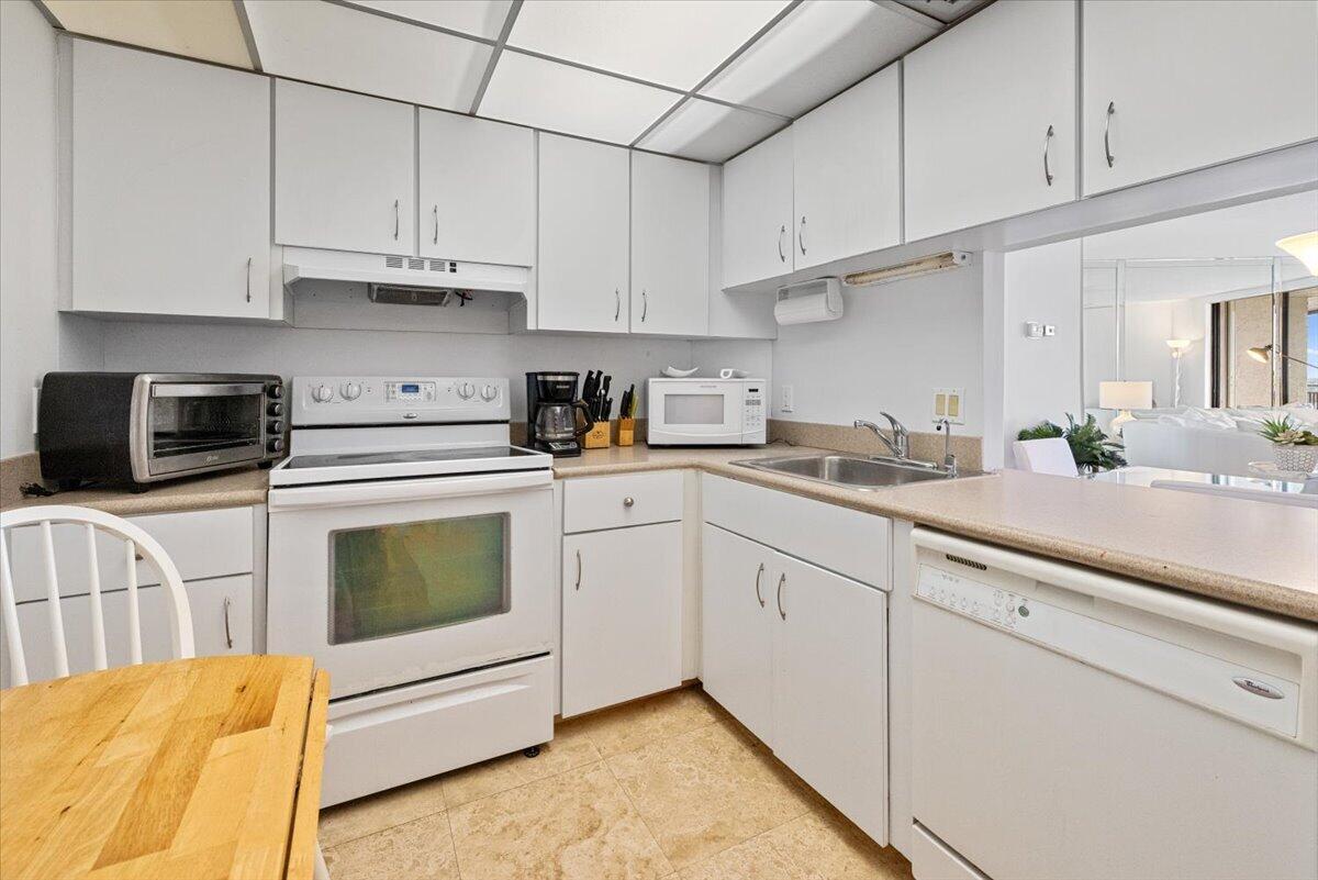REGENCY HIGHLAND CLUB CONDO - Residential