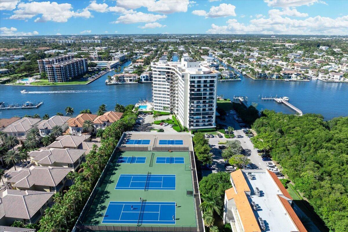 REGENCY HIGHLAND CLUB CONDO - Residential