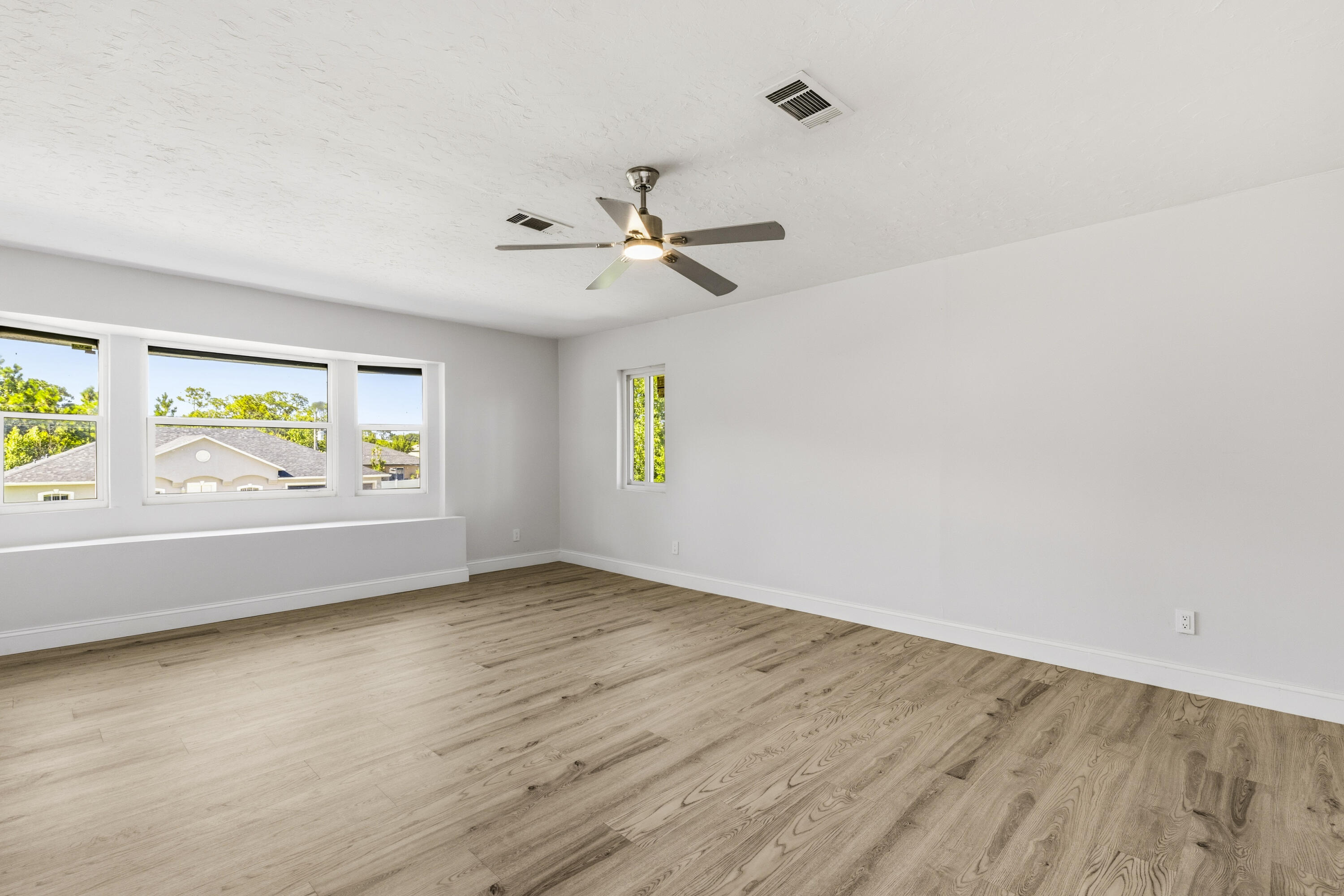 PORT MALABAR UNIT 18 - Residential