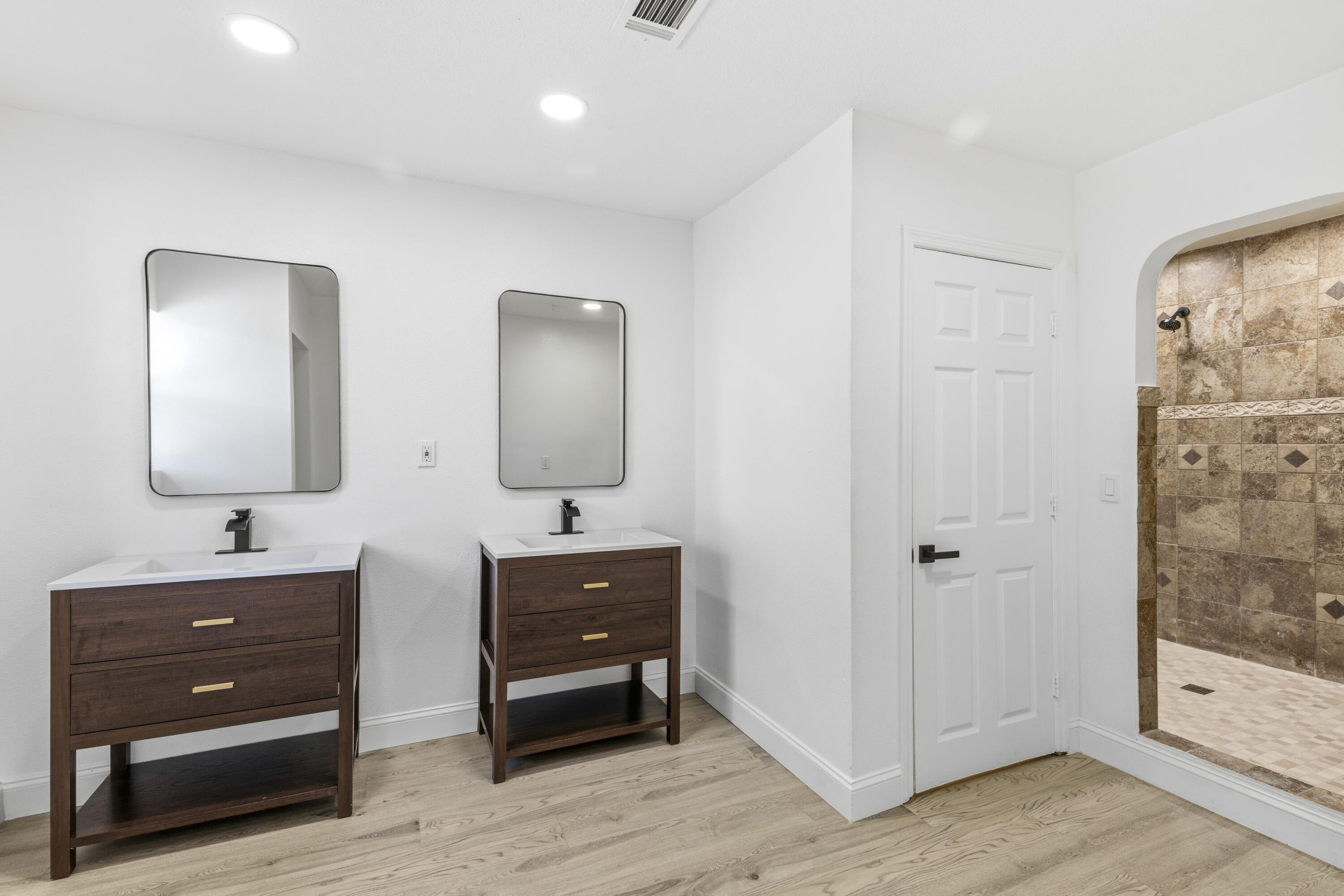 PORT MALABAR UNIT 18 - Residential