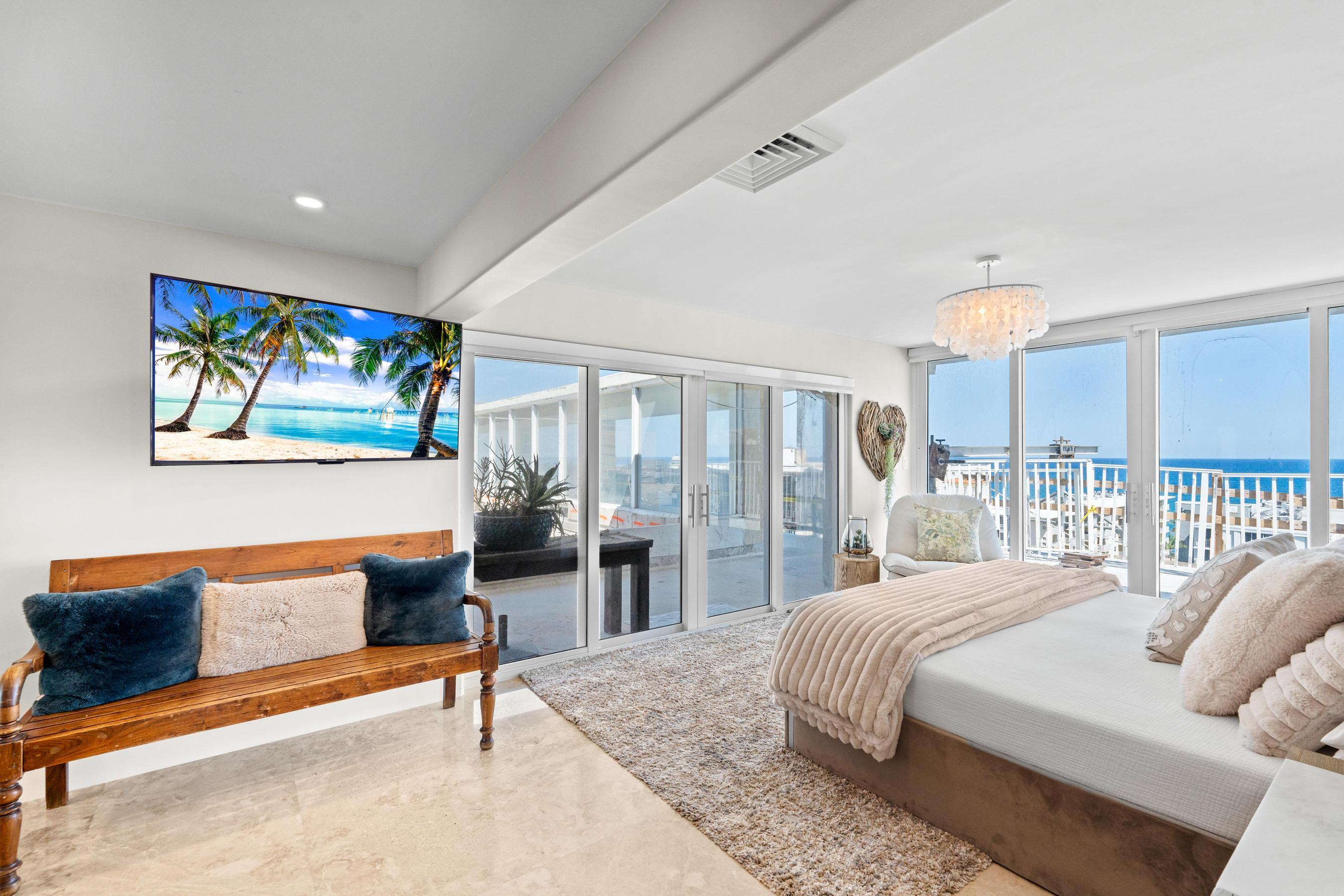 HILLSBORO ISLAND HOUSE CONDO - Residential