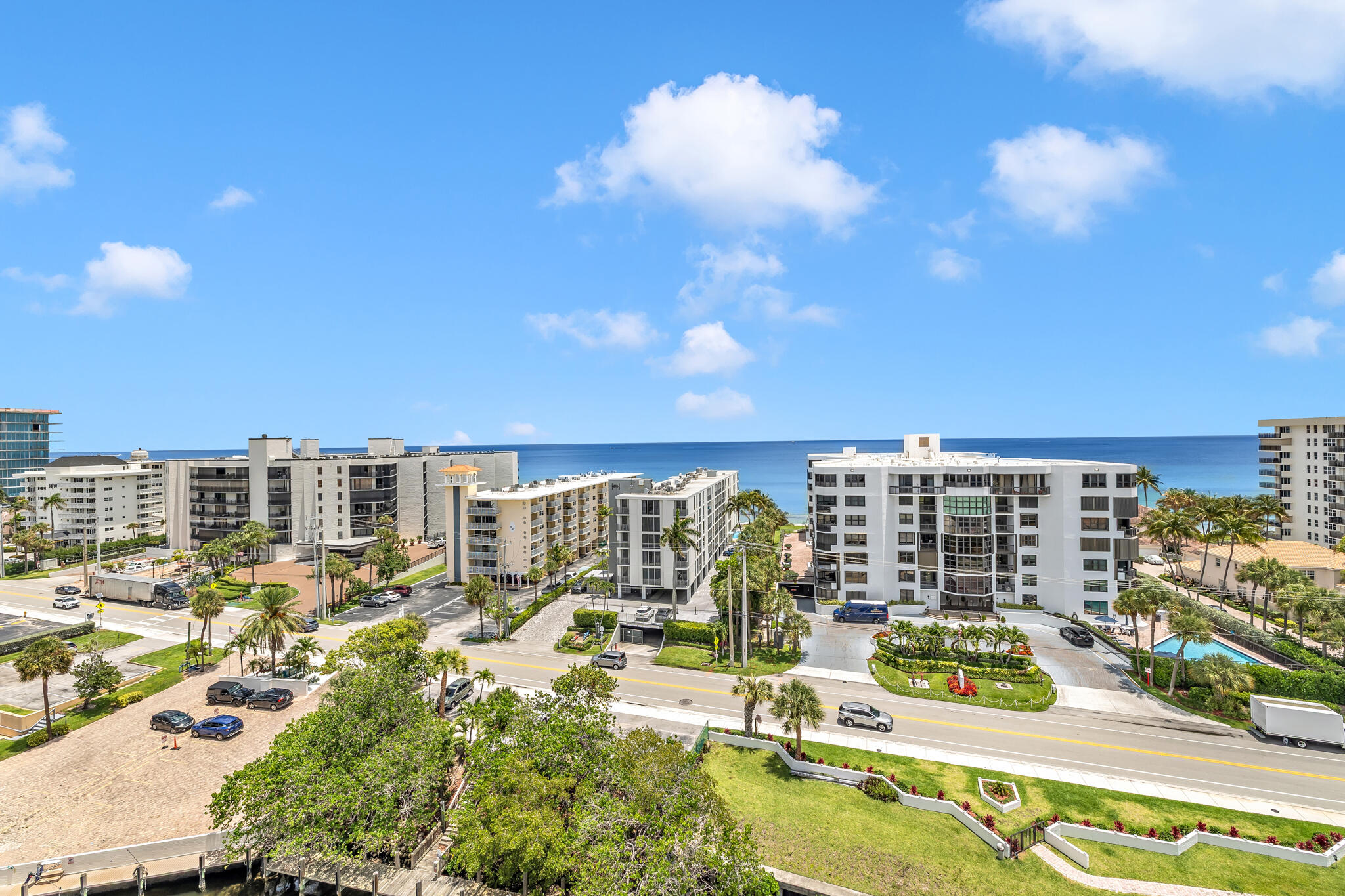 HILLSBORO ISLAND HOUSE CONDO - Residential