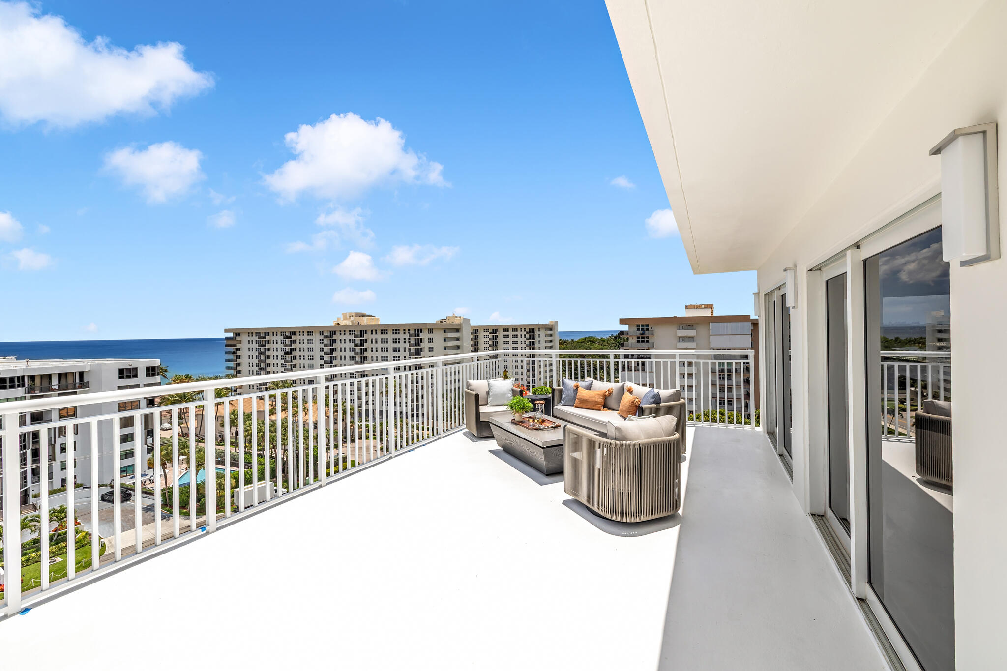HILLSBORO ISLAND HOUSE CONDO - Residential