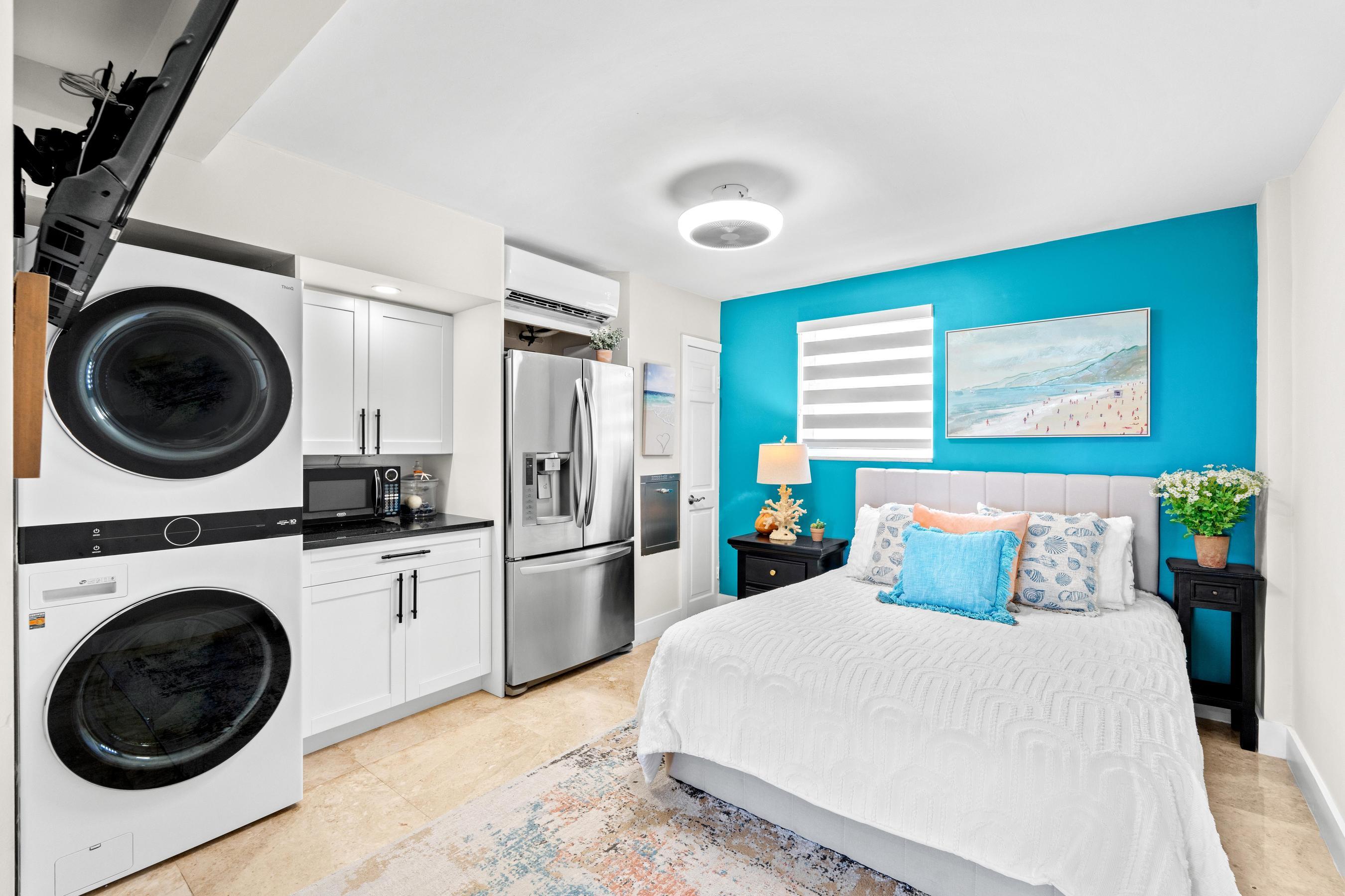 HILLSBORO ISLAND HOUSE CONDO - Residential