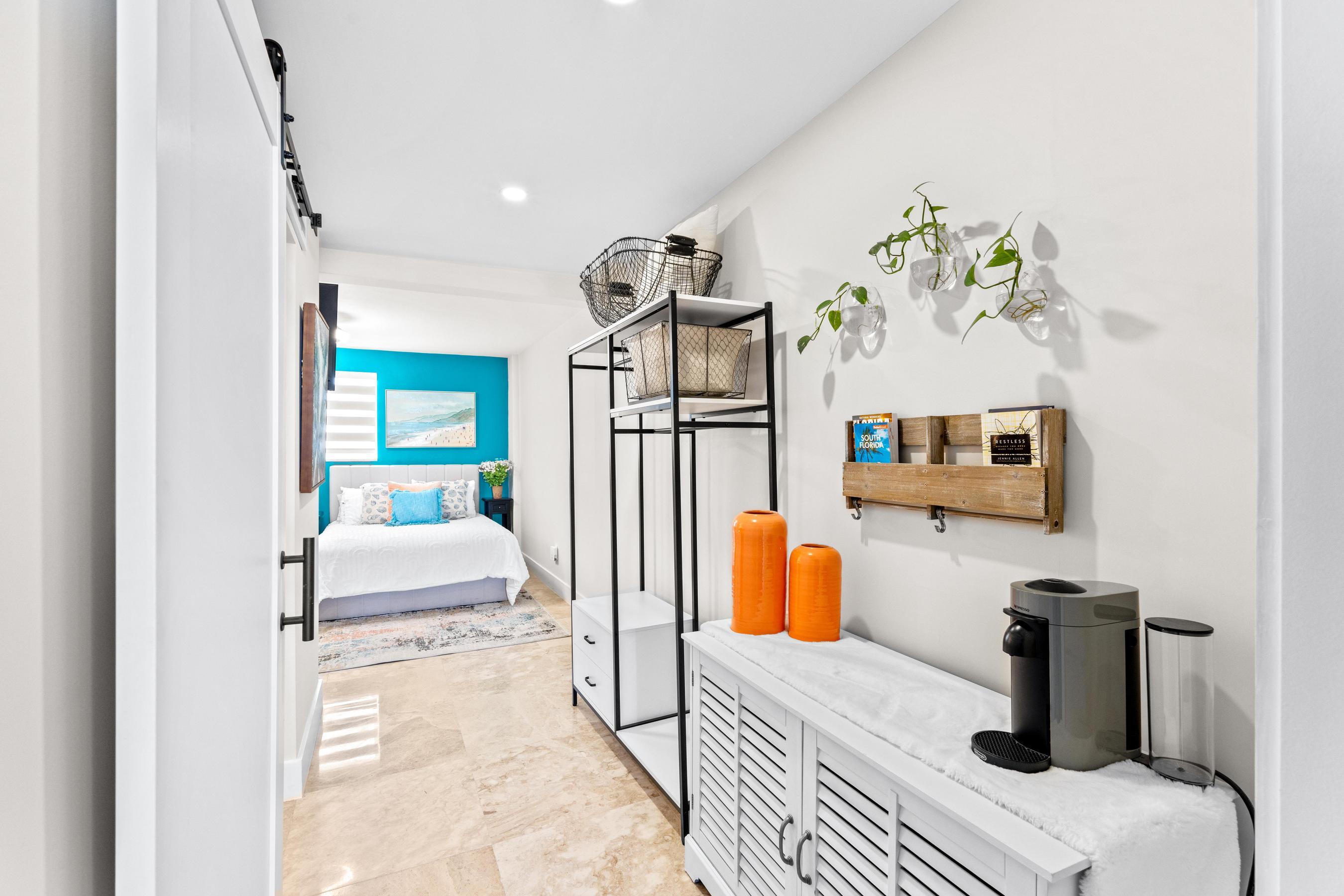HILLSBORO ISLAND HOUSE CONDO - Residential