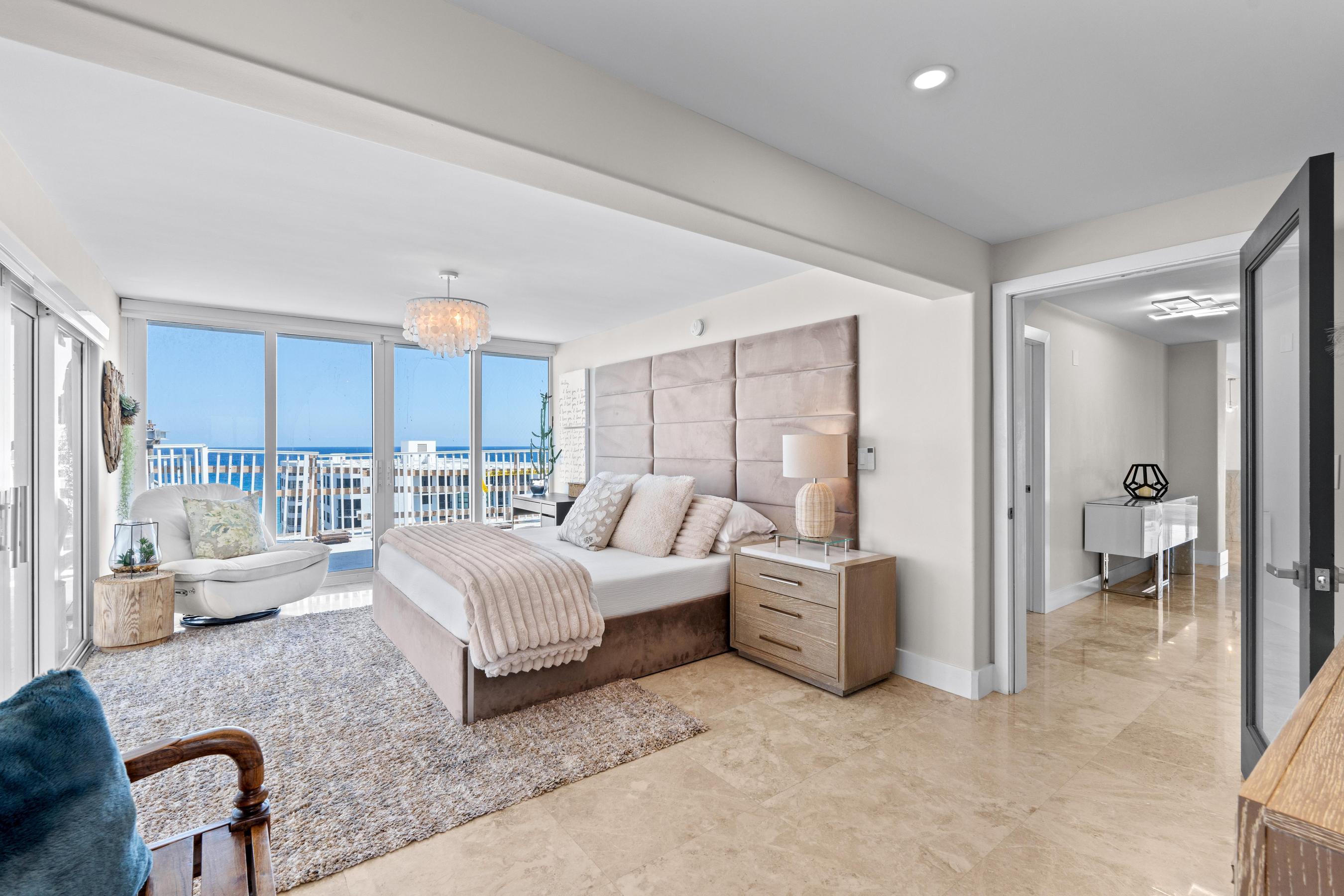 HILLSBORO ISLAND HOUSE CONDO - Residential
