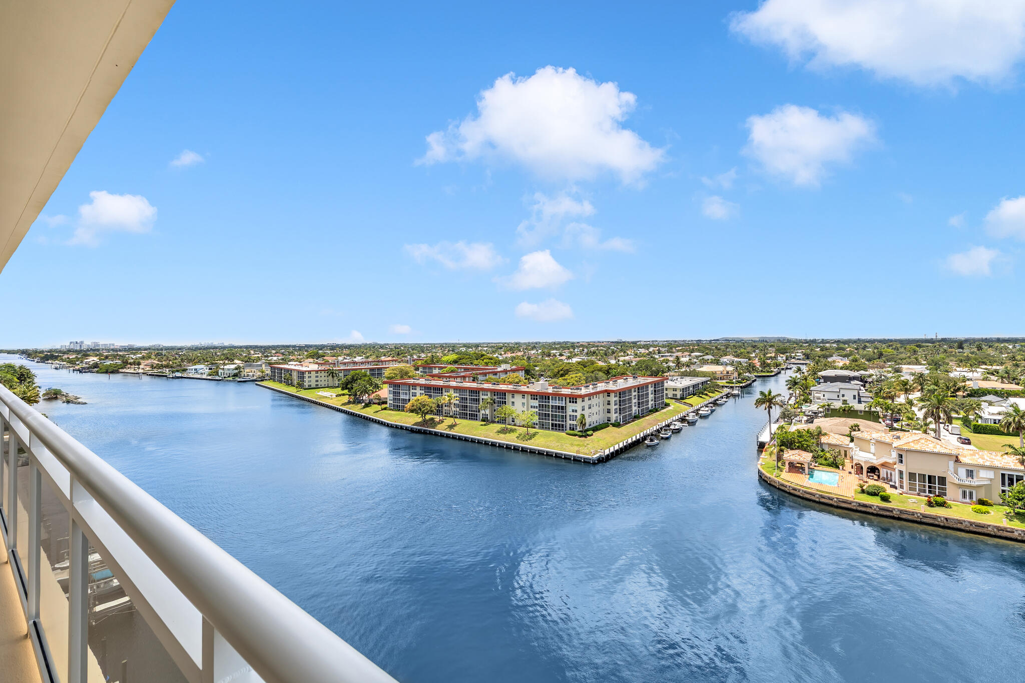 HILLSBORO ISLAND HOUSE CONDO - Residential