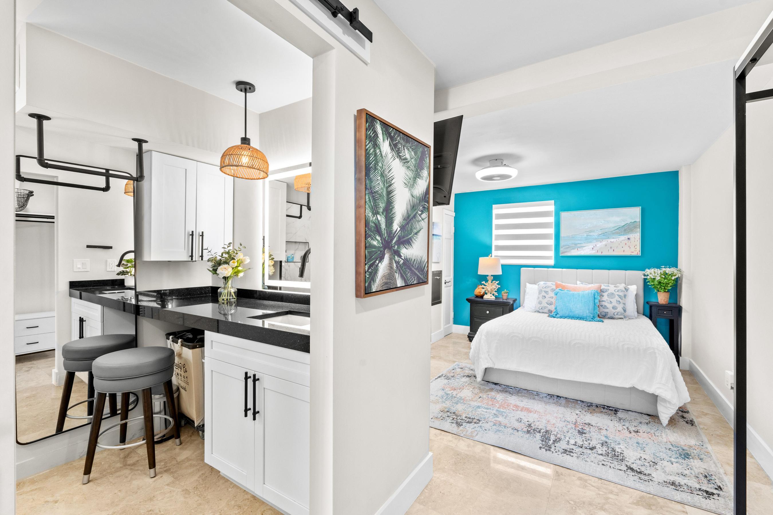 HILLSBORO ISLAND HOUSE CONDO - Residential