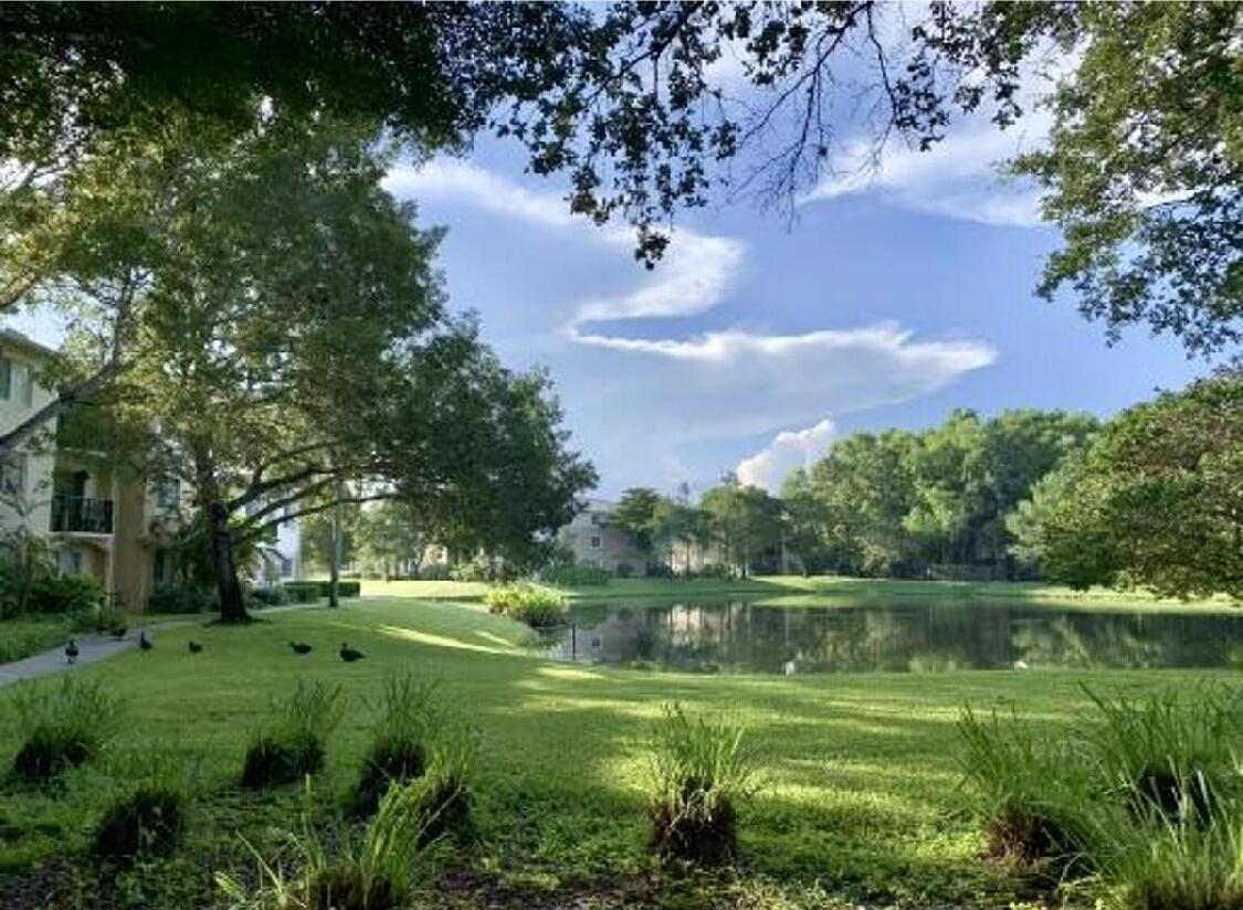 GRAND VIEW AT CRESTWOOD CONDO - Residential