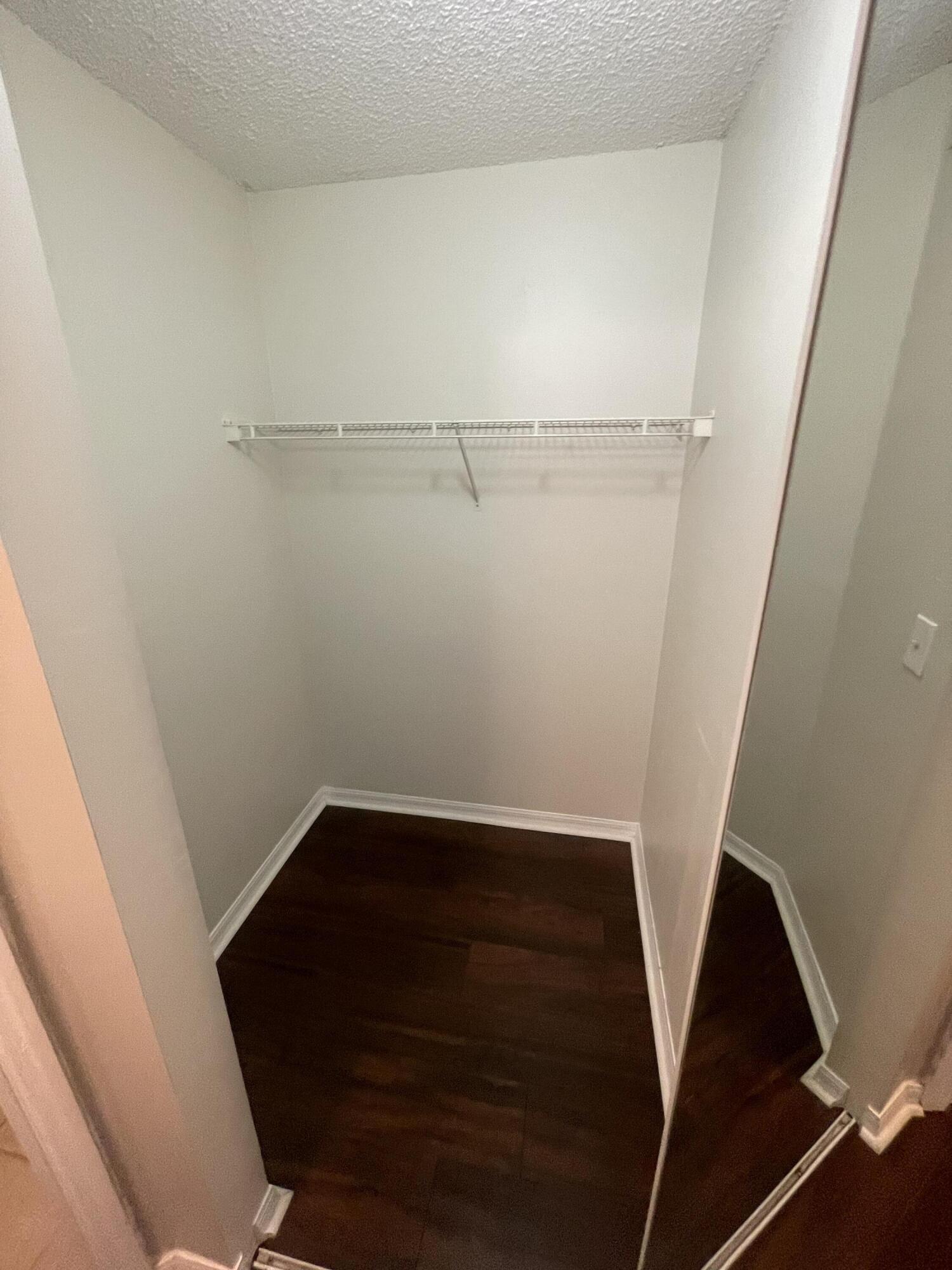 GRAND VIEW AT CRESTWOOD CONDO - Residential