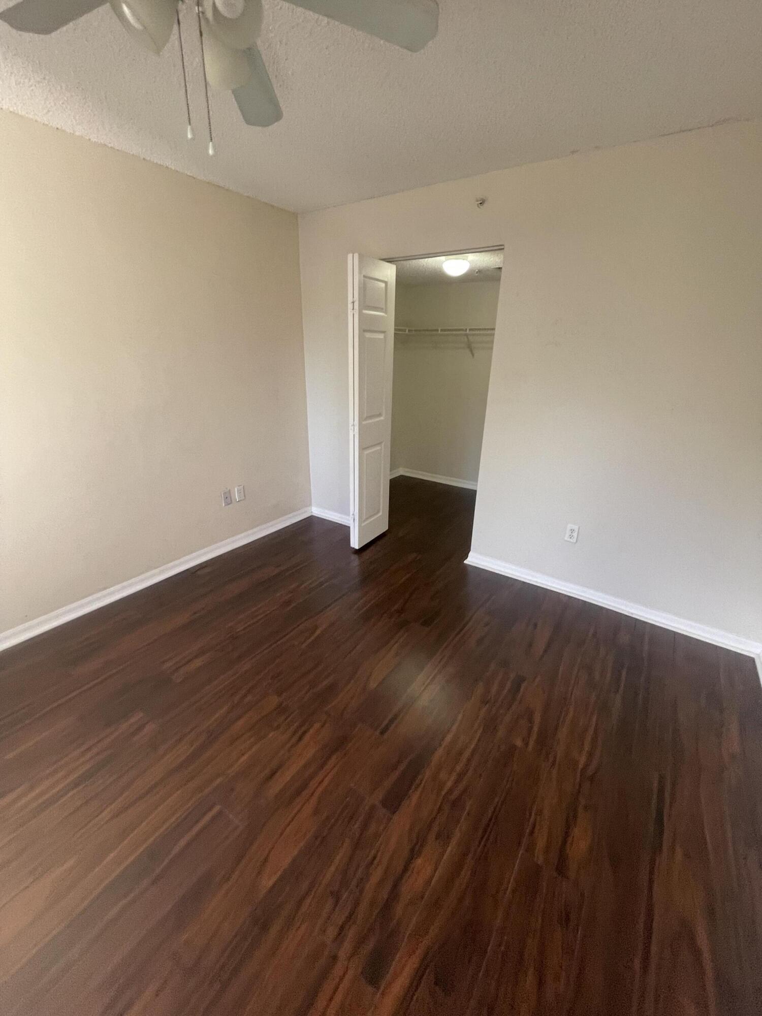 GRAND VIEW AT CRESTWOOD CONDO - Residential