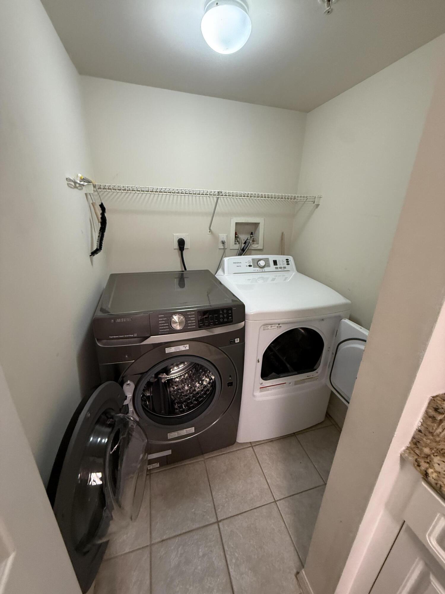 GRAND VIEW AT CRESTWOOD CONDO - Residential