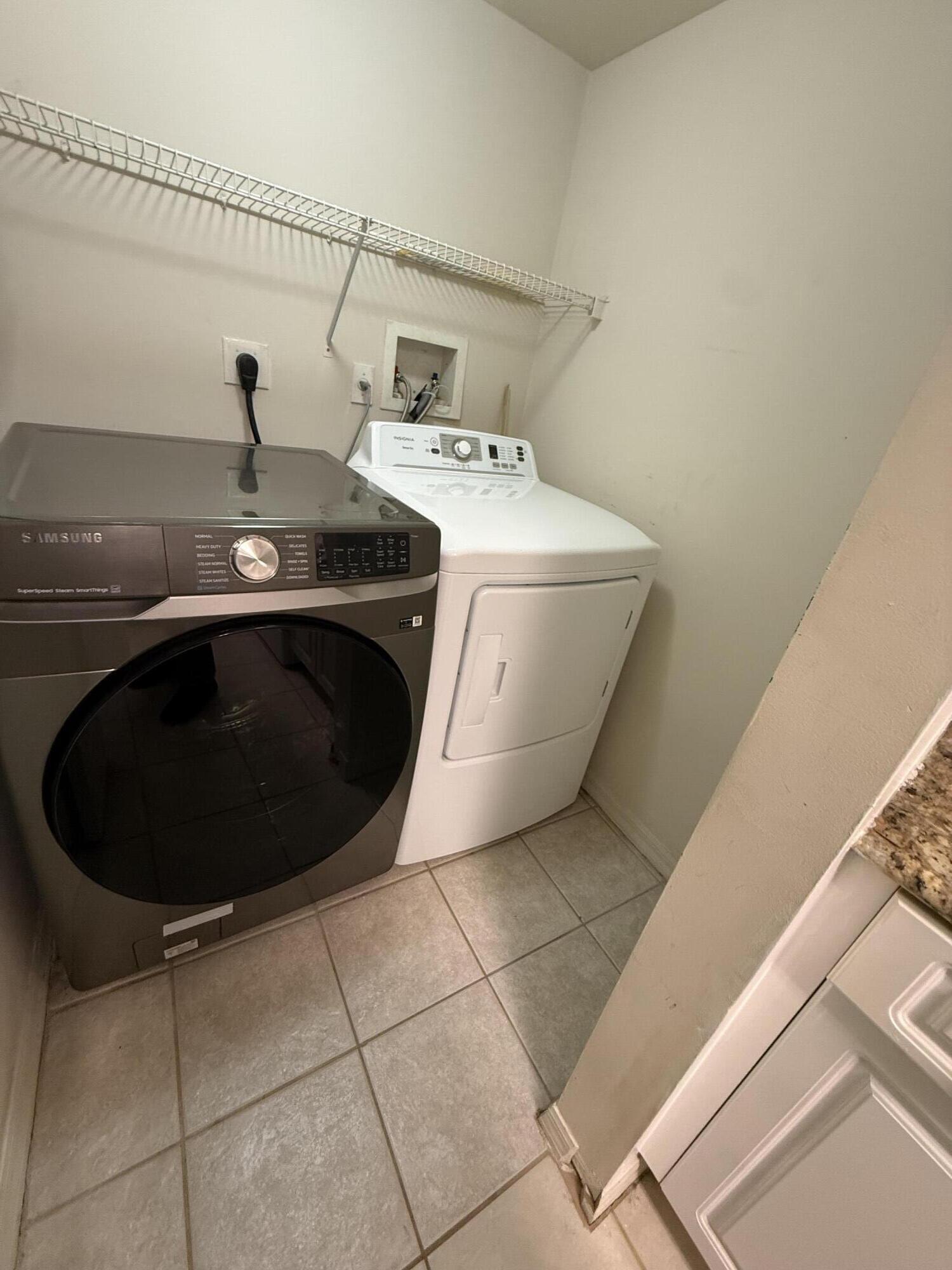 GRAND VIEW AT CRESTWOOD CONDO - Residential